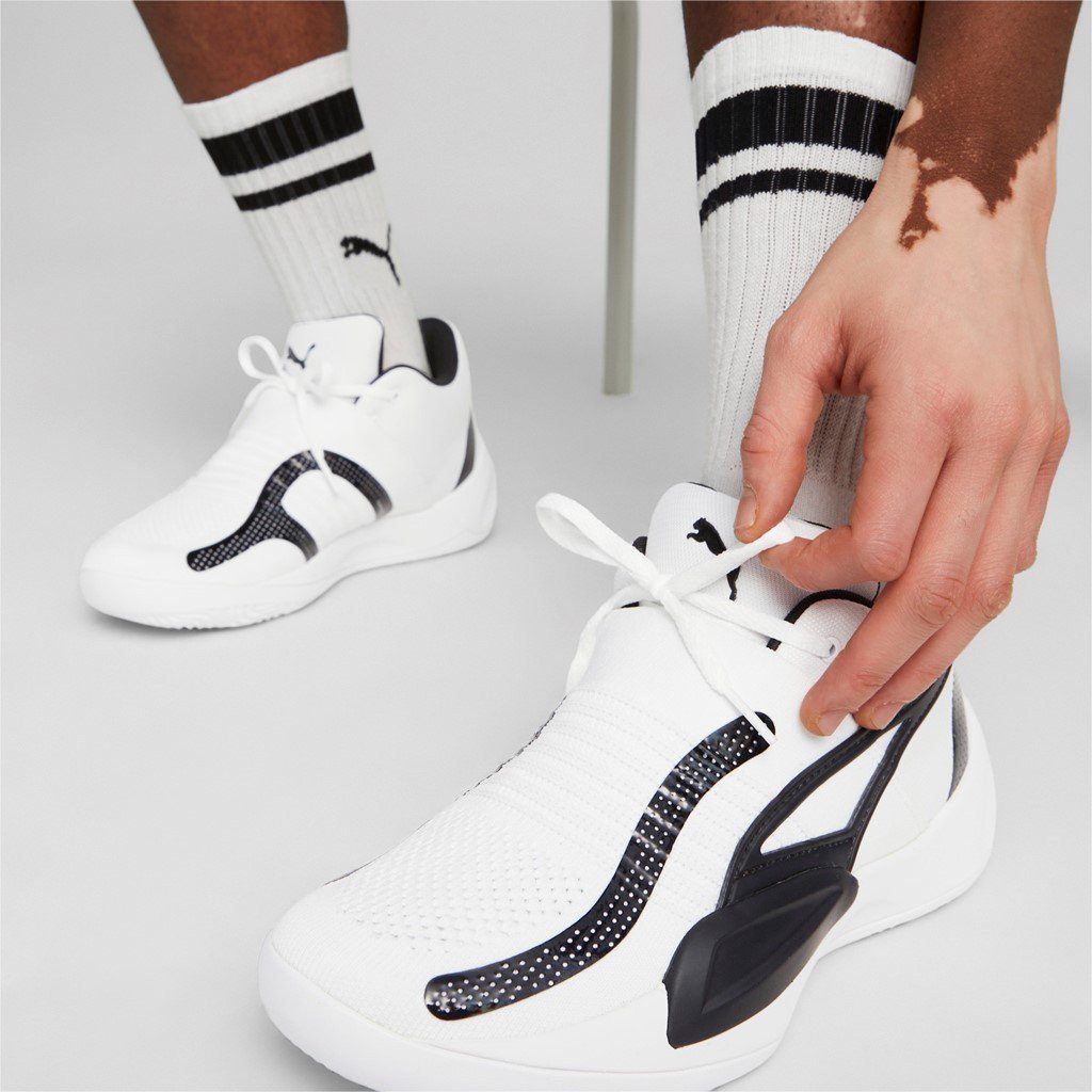 PUMA Hallen-Indoorschuhe Rise Nitro weiss/schwarz Herren Badmintonschuh