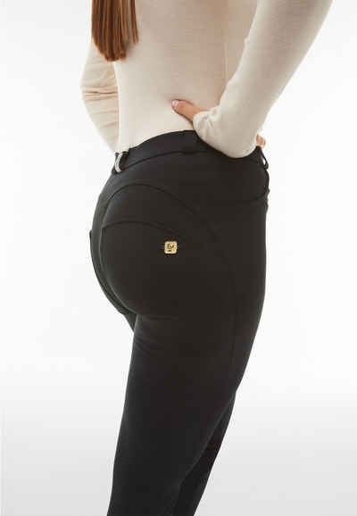 Freddy Jeansjeggings WR.UP® Push-up-Hose mit hohem Taillenbund aus atmungsaktivem Stoff High Waist, Stretch-Anteil