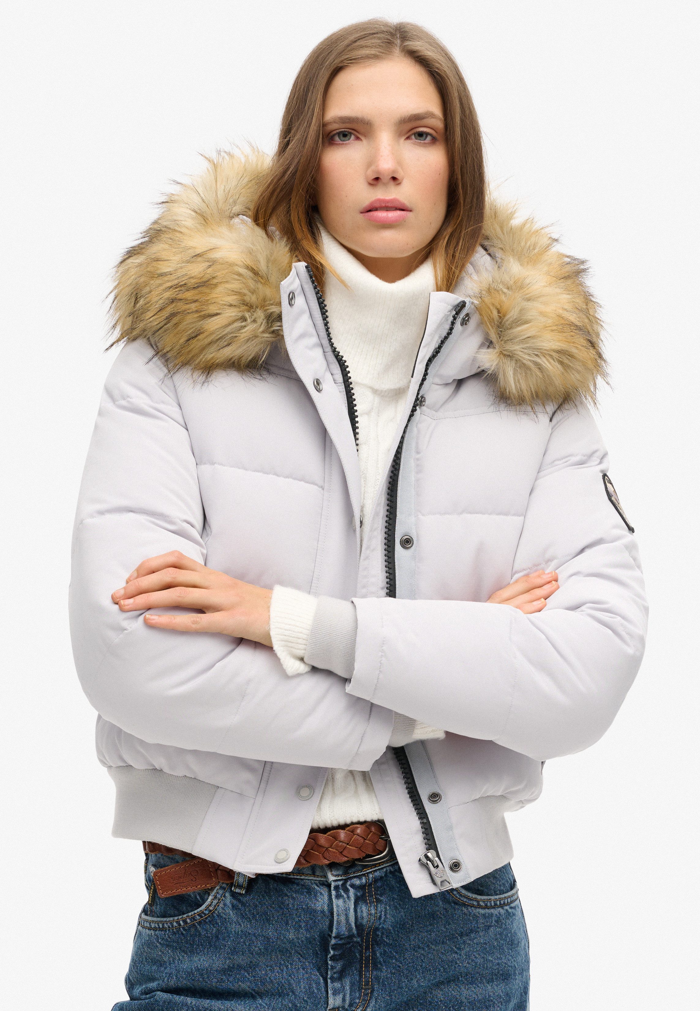 Superdry Steppjacke EVEREST HOODED BOMBER JKT Kunstfaser, slim fit