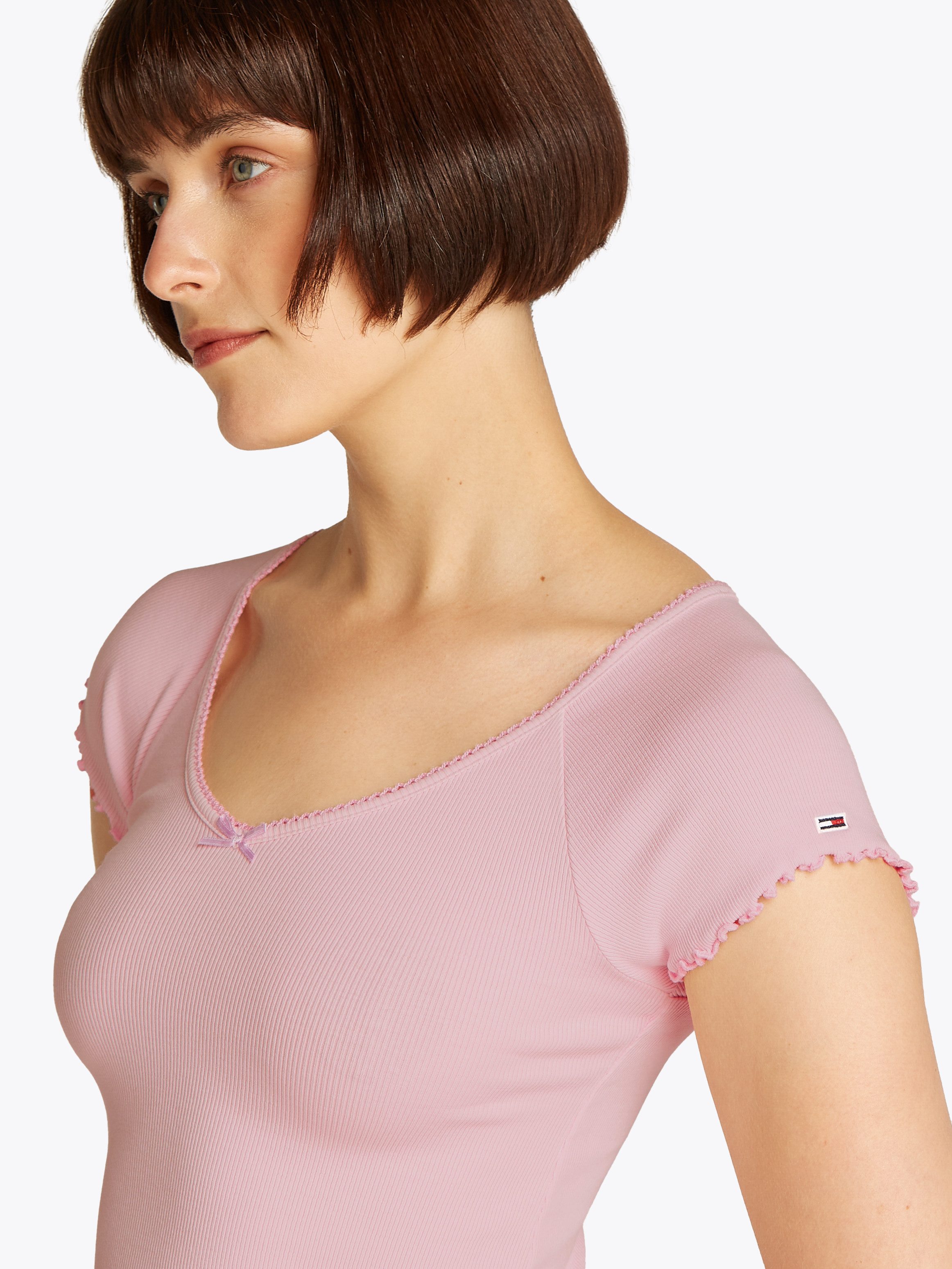 Tommy Jeans Kurzarmshirt TJW SLIM VNECK GMD RIB SS mit Rollkanten, im femin günstig online kaufen