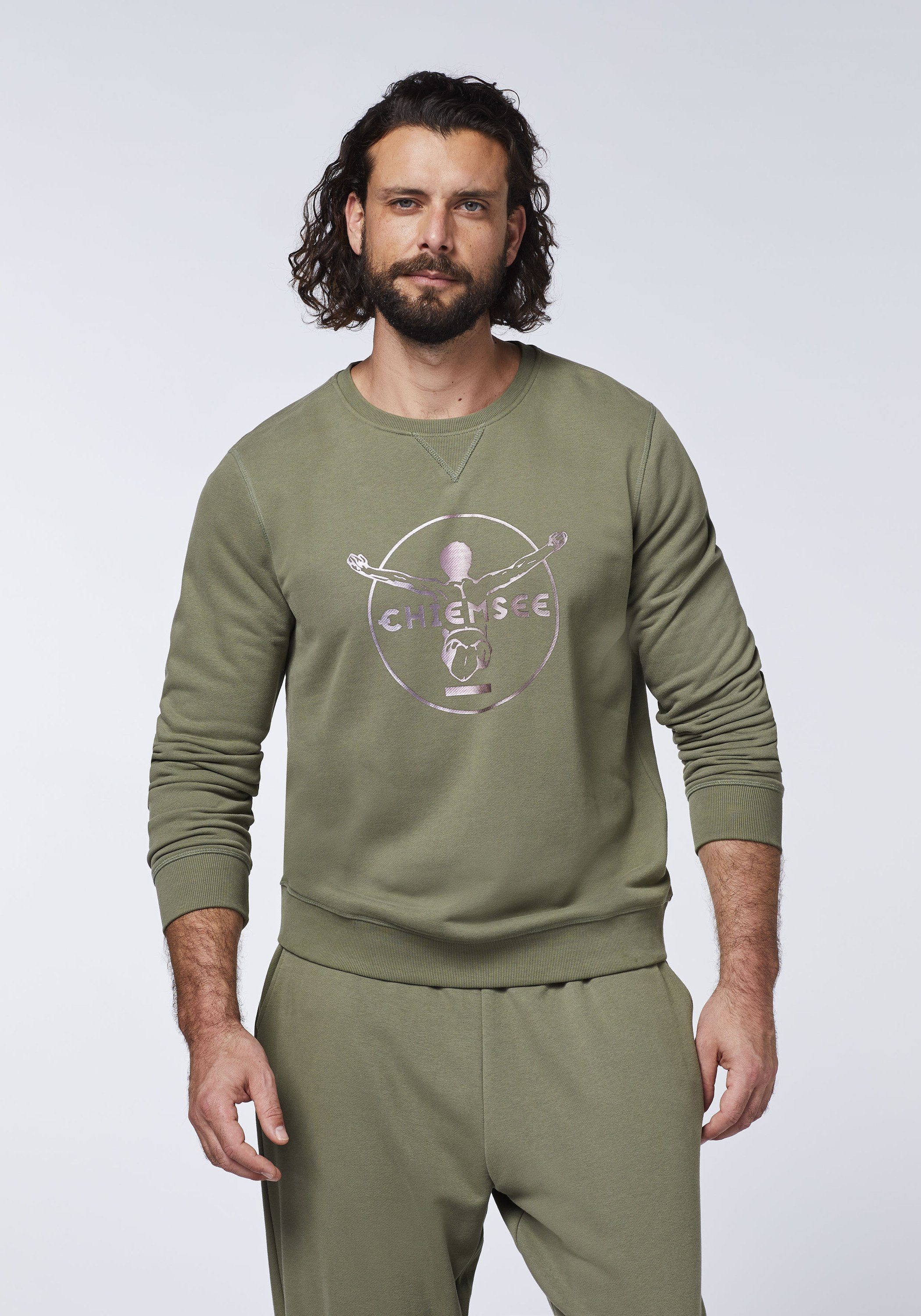 Chiemsee Sweatshirt 18-0515 Sweater im Olive Dusty 1 Label-Look