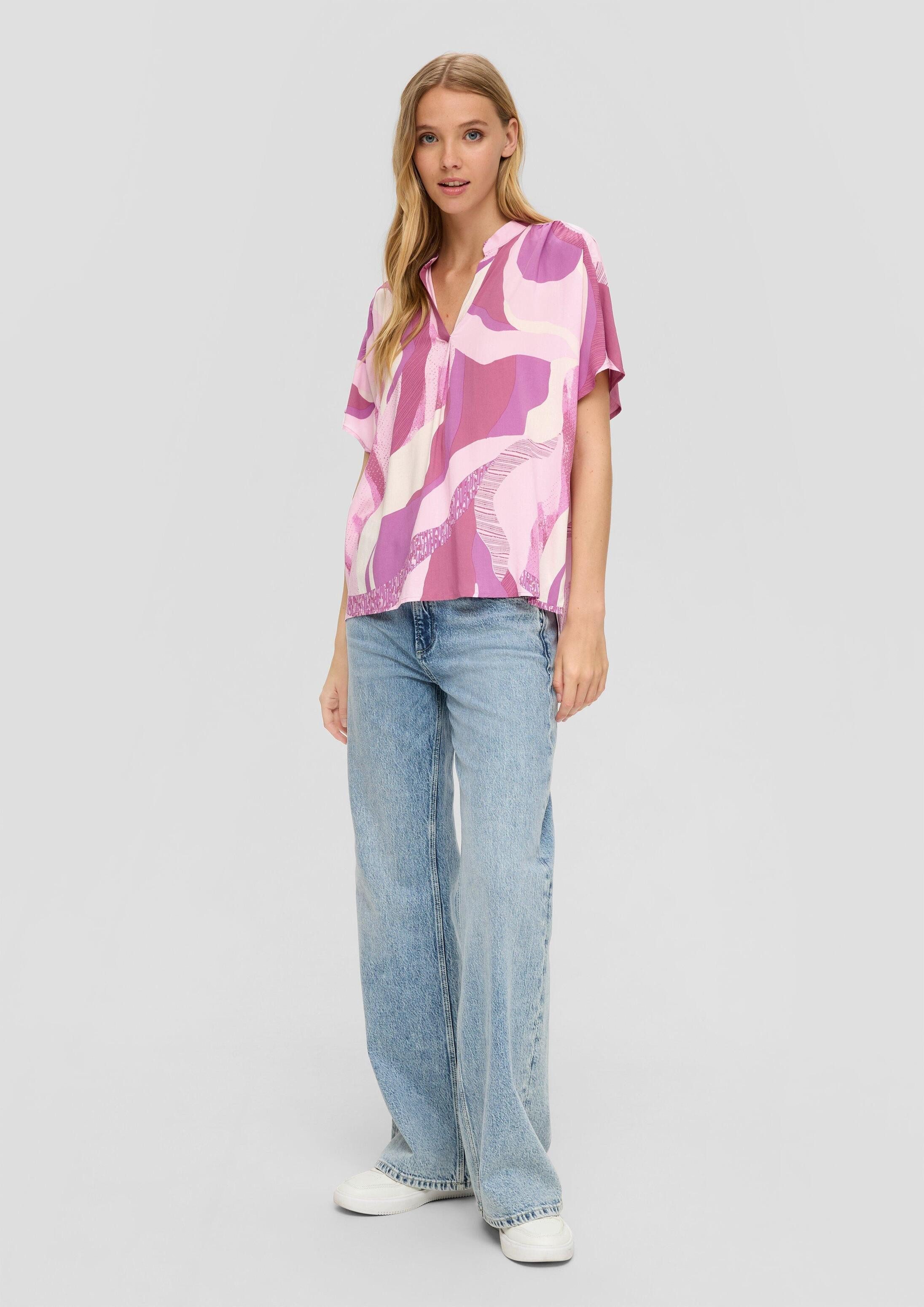 QS Kurzarmbluse Bluse Viskosebluse mit All-over-Print