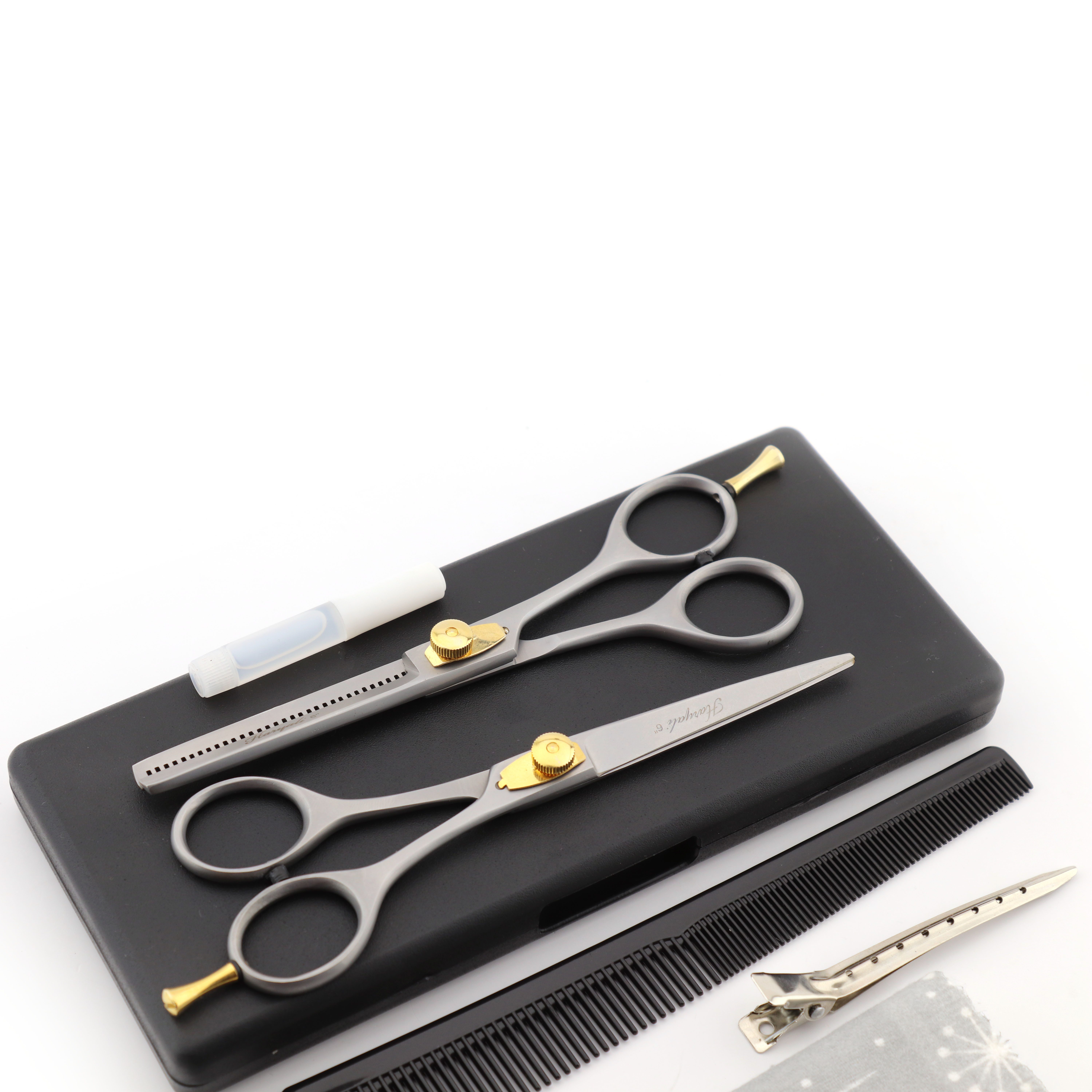 Haryali London Haarschere Perfektes Friseur-Haarscheren-Set Schneiden und Ausdünnen mit Zubehör, (1x Pair, 2-tlg., 1x Schneideschere, 1x Effilierschere, 1x Kamm, 1x Öl, 1x Box), Bestens geeignet für professionelle Friseur- und Kosmetikscheren