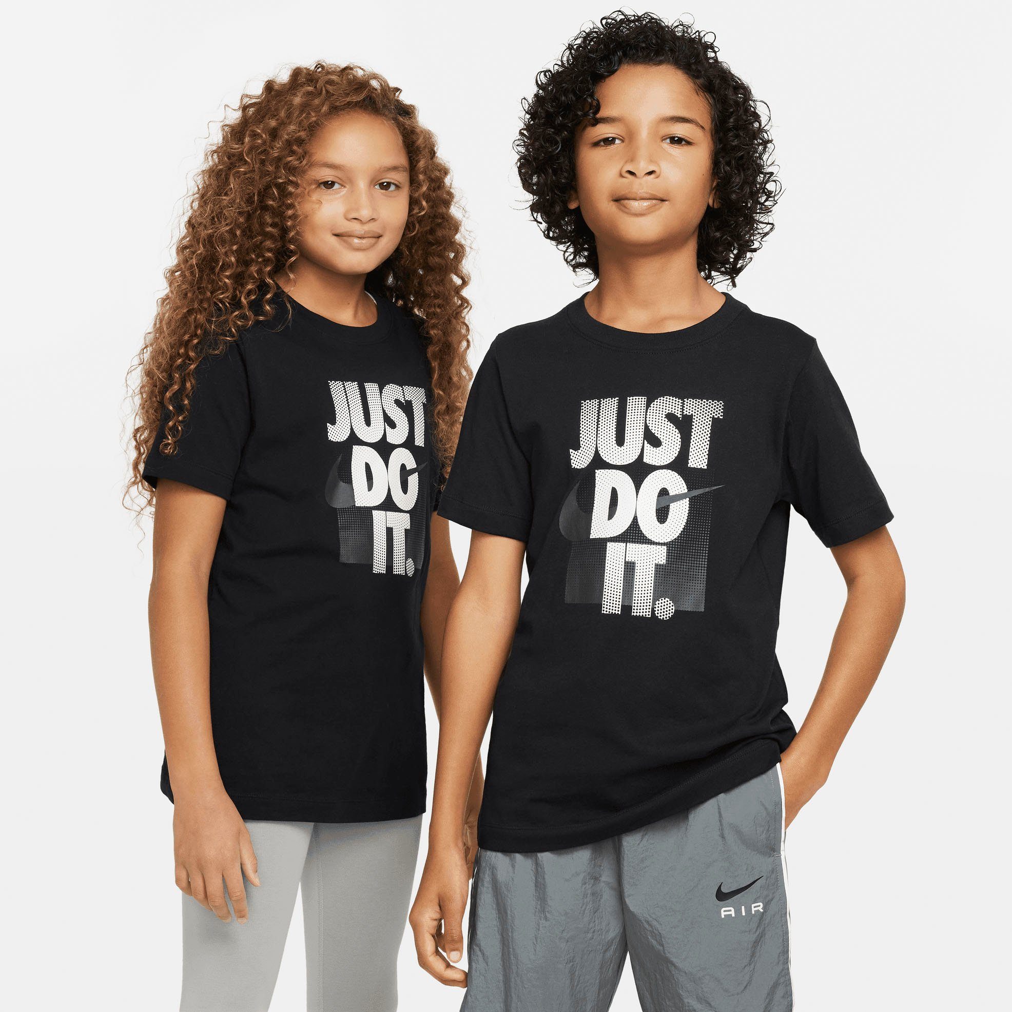 Kids' schwarz Nike T-Shirt T-Shirt Big Sportswear
