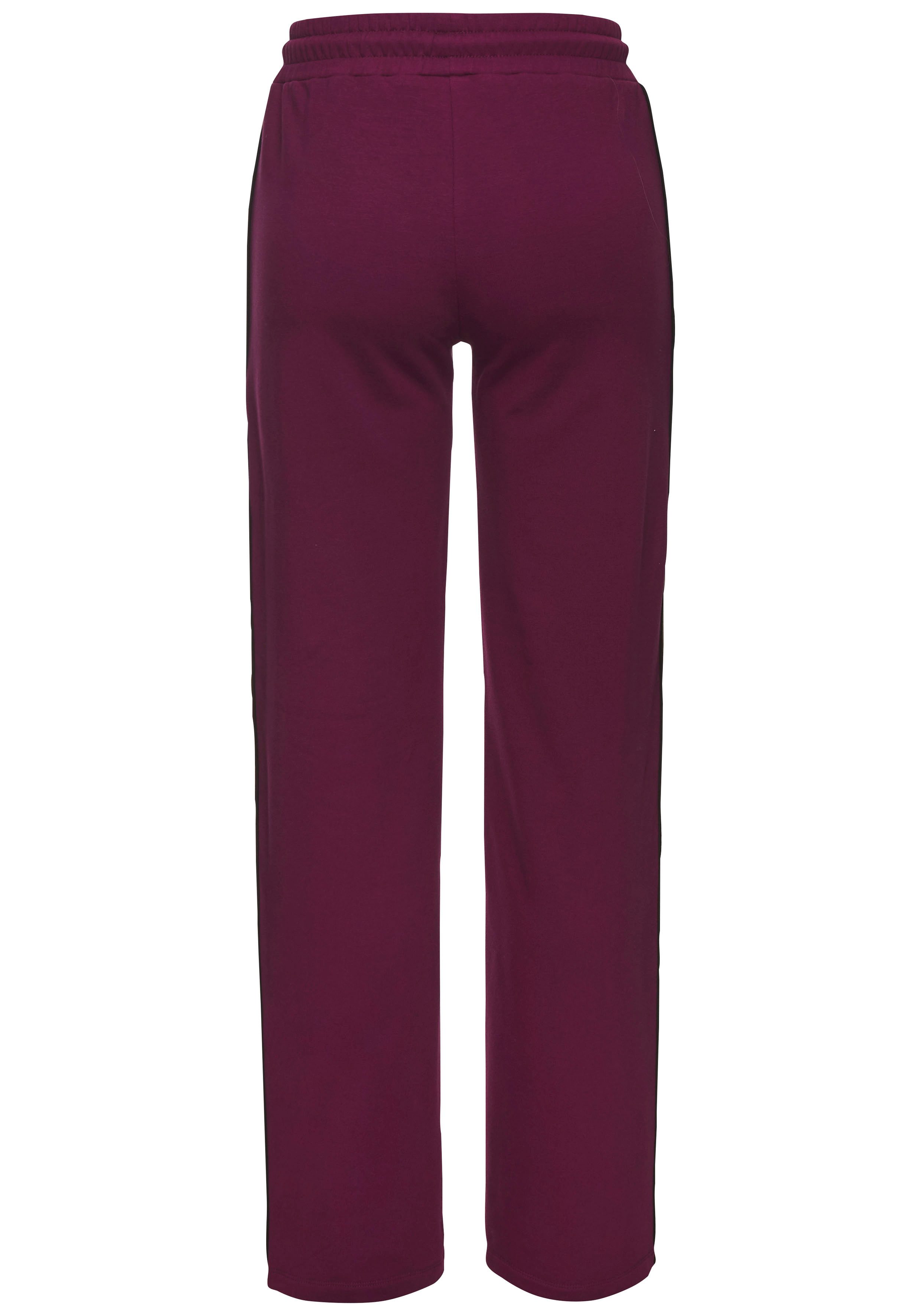s.Oliver Sweathose Loumngehose mit Kontraststreifen und Pipings, Loungewear