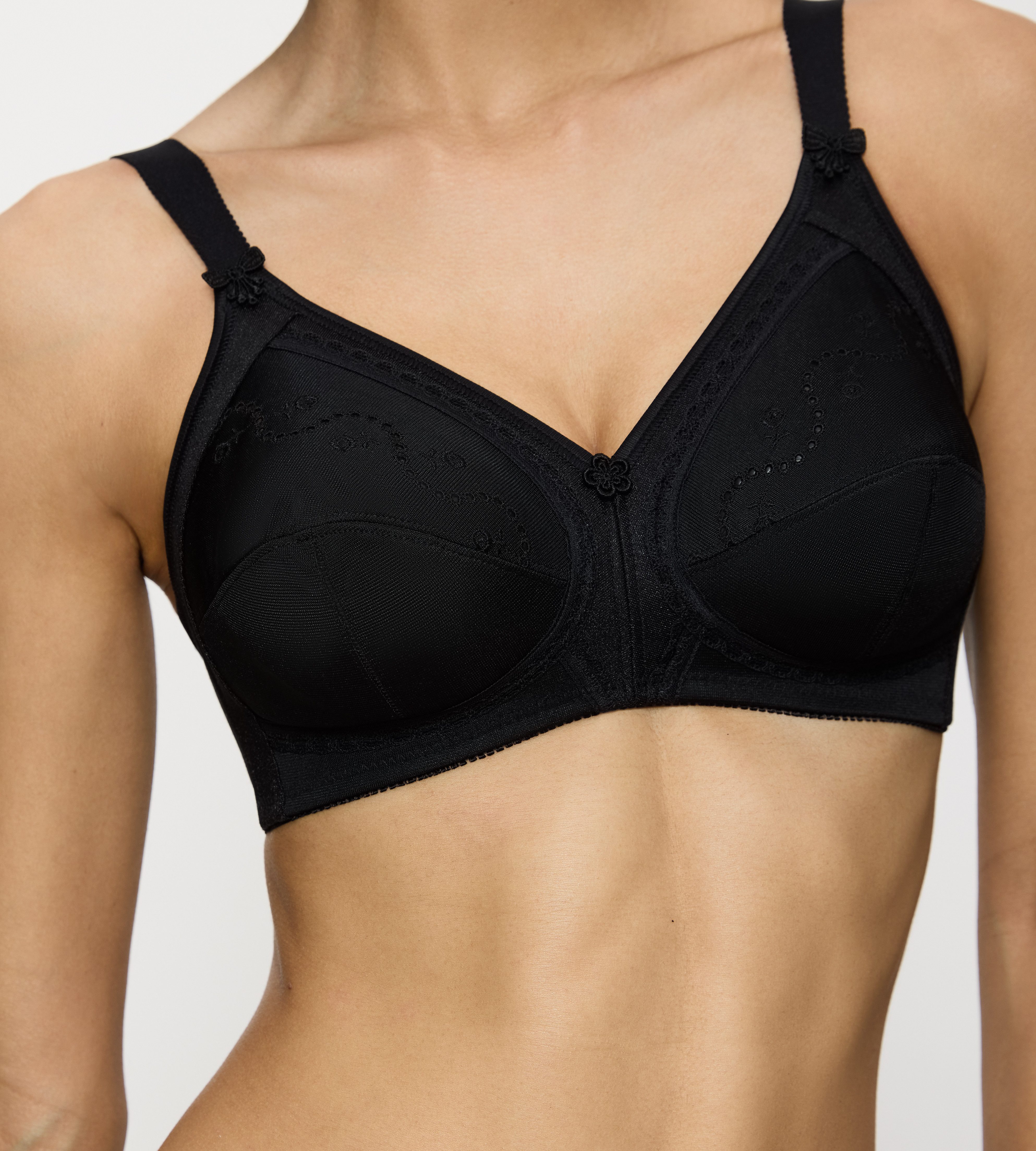 Triumph Bügelloser BH Doreen + Cotton 01 N mit zarter Lochstickerei