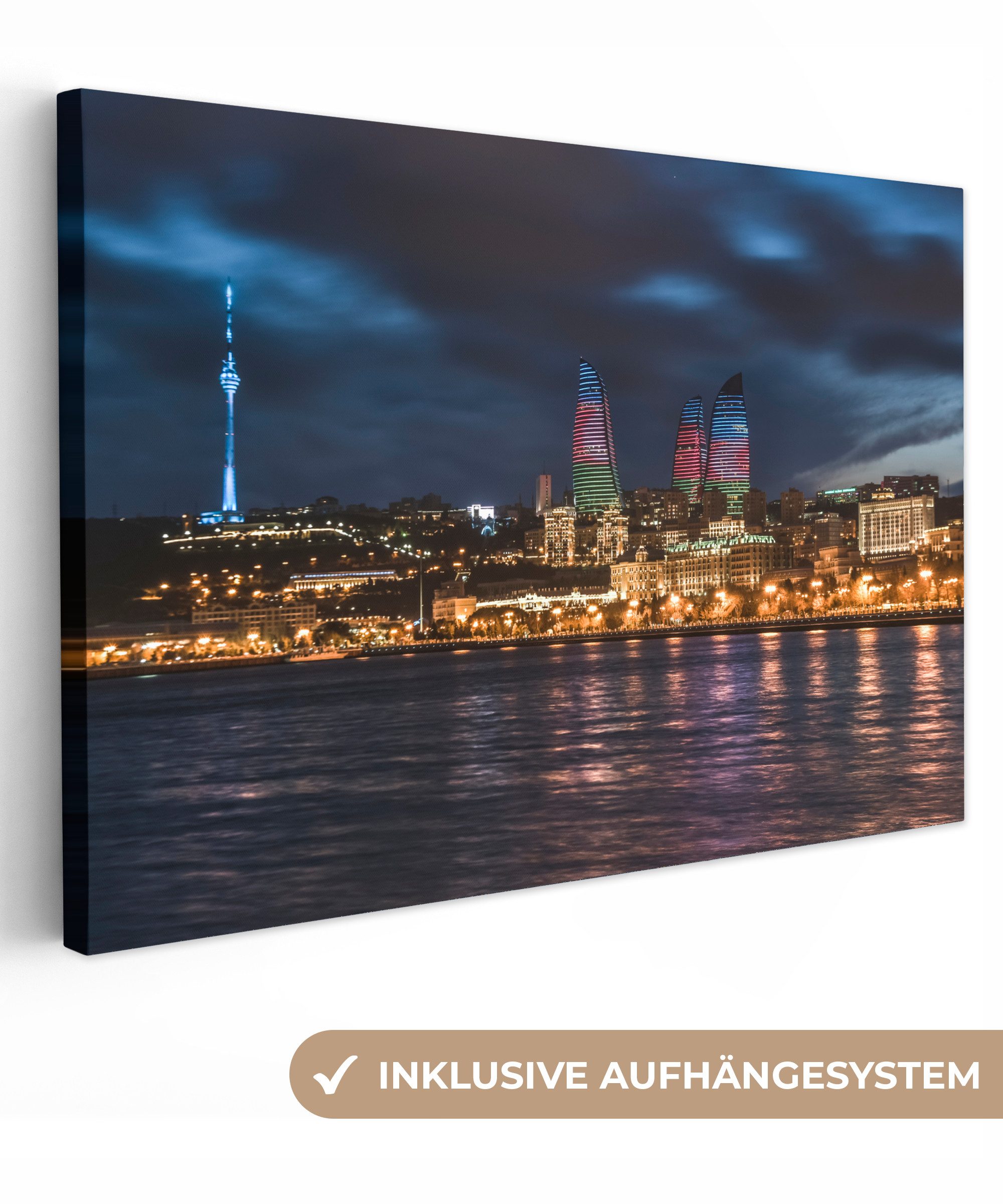 OneMillionCanvasses® Leinwandbild Dunkle Wolken über der beleuchteten Stadt Baku in Aserbaidschan, Fotodruck (1 St), Leinwand Bilder Klein, Wand Dekoration Aesthetic 30x20 cm