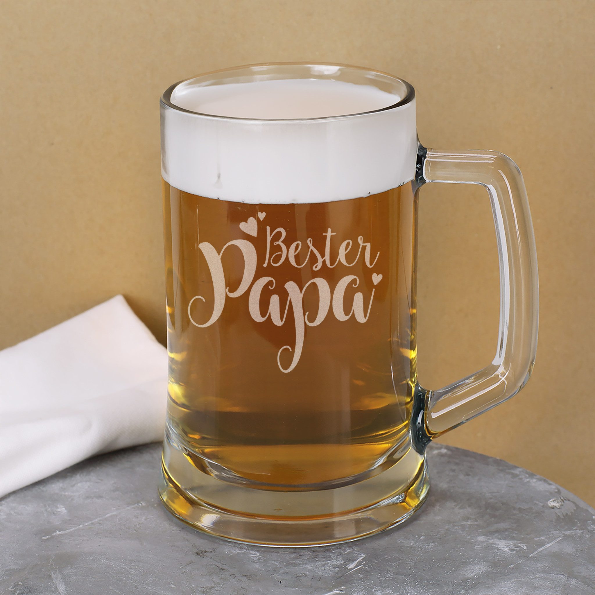Herz & Heim Bierkrug für Väter mit Gravur - Bierglas als Geschenk zum Vatertag, Glas