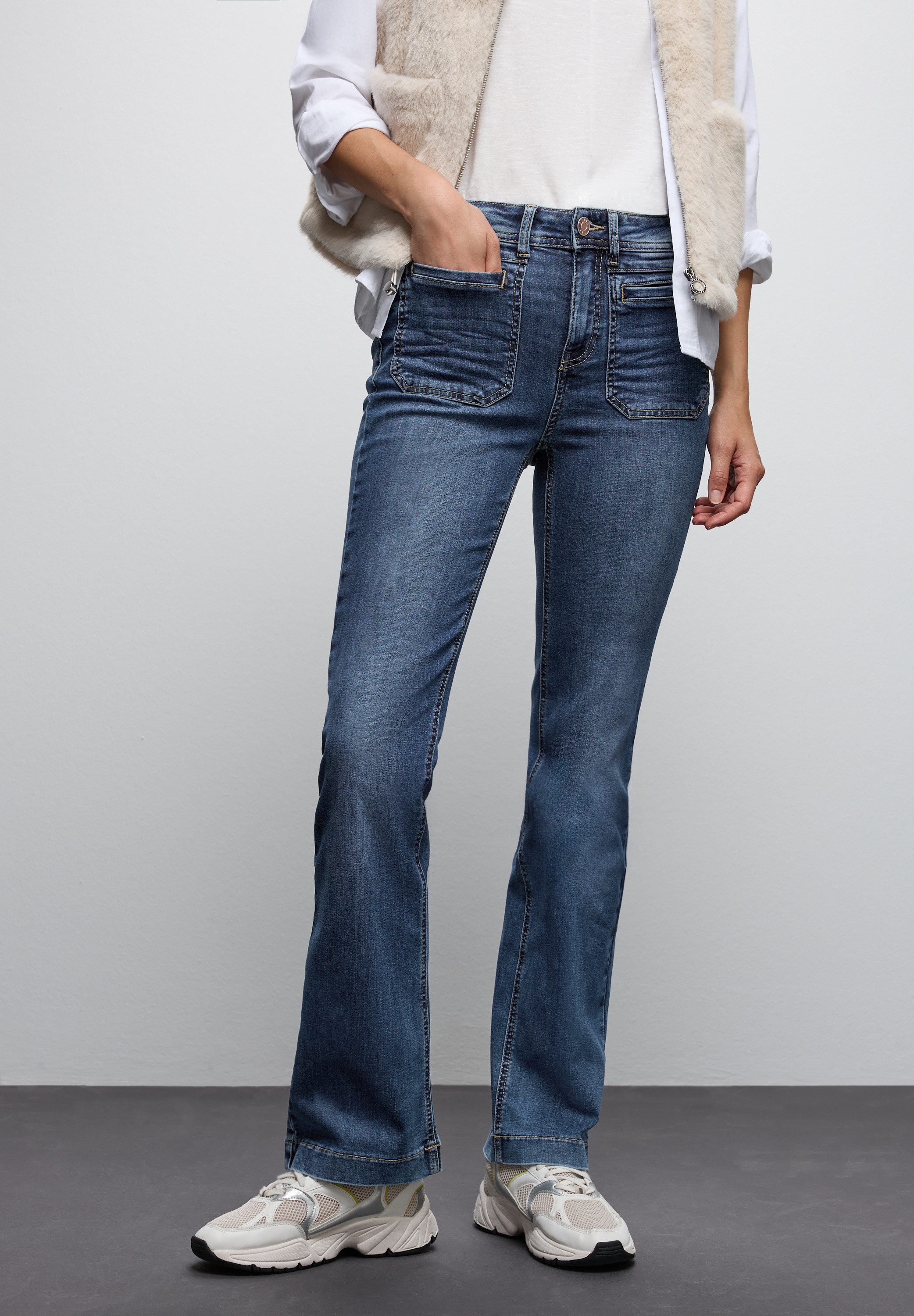 STREET ONE Bootcut-Jeans mit Taschen günstig online kaufen