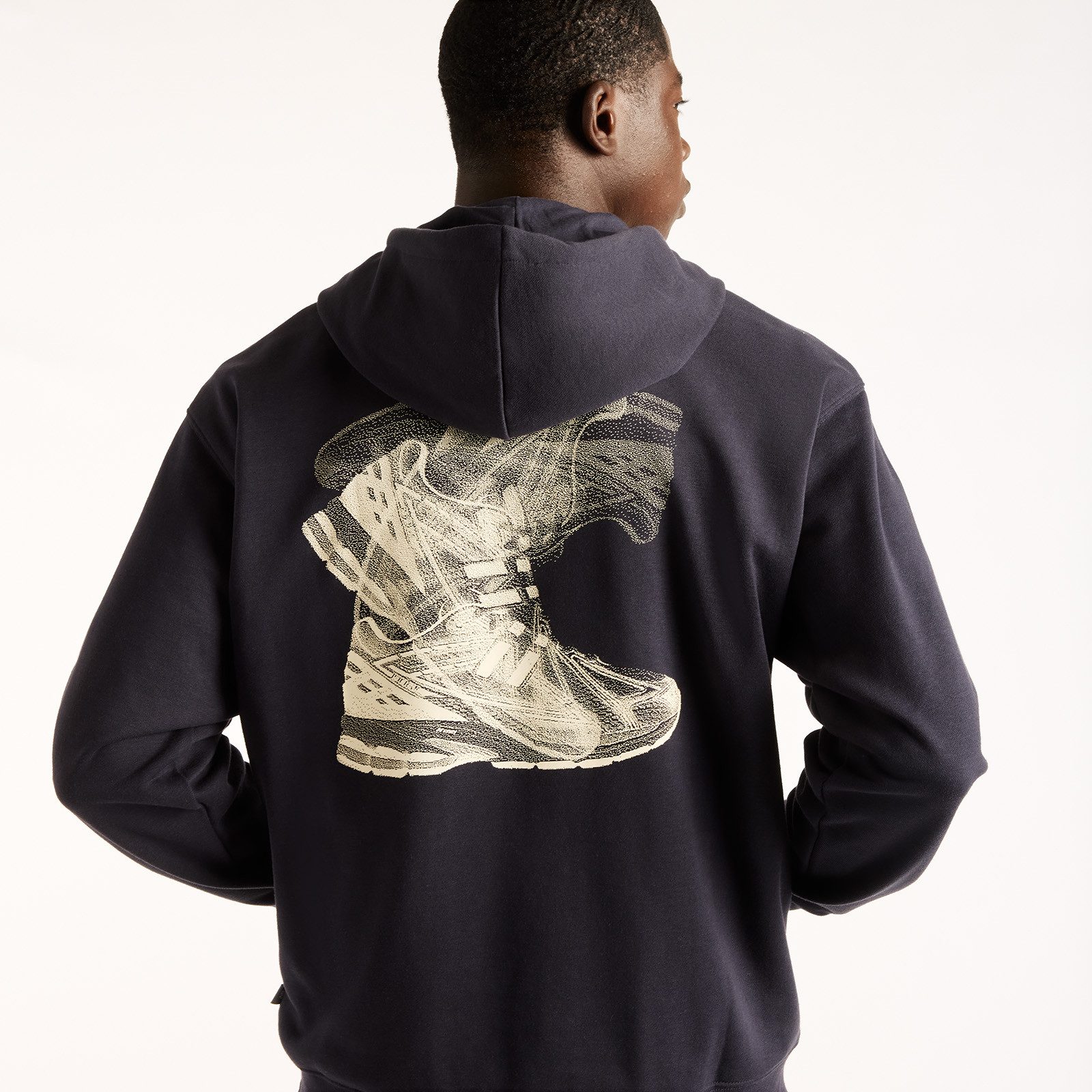 New Balance Kapuzensweatshirt FOGGY DAZE 1906 HOODIE aus Baumwolle und Polyester, sportlicher Stil