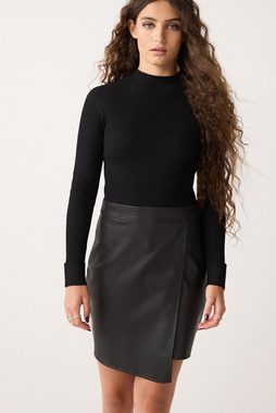 Next 2-in-1-Kleid 2-in-1-Mini-Pulloverkleid aus Kunstleder (1-tlg)