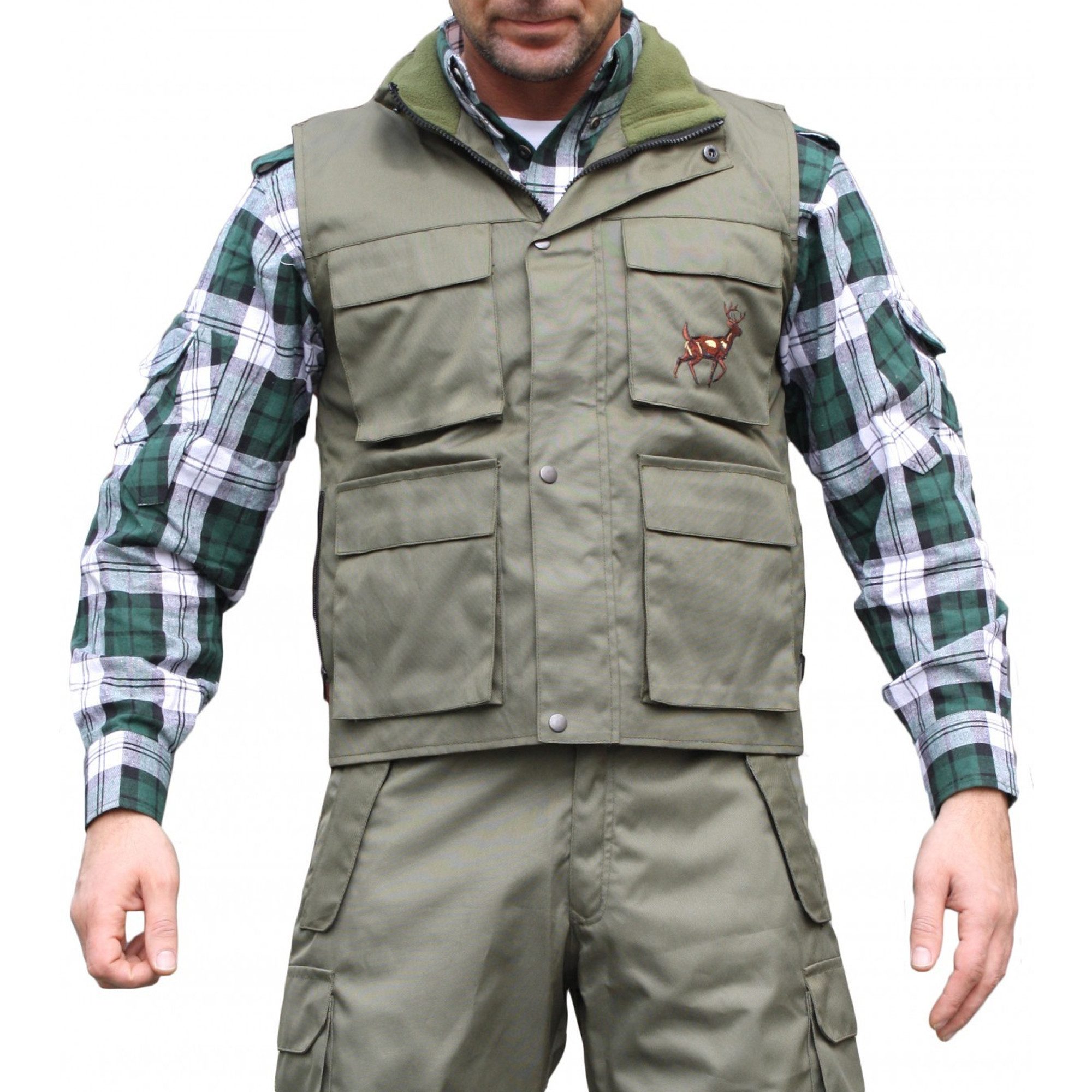 German Wear Jagdweste GW612W Jagdweste in der Farbe Jagdgrün mit einer Hirschstickerei