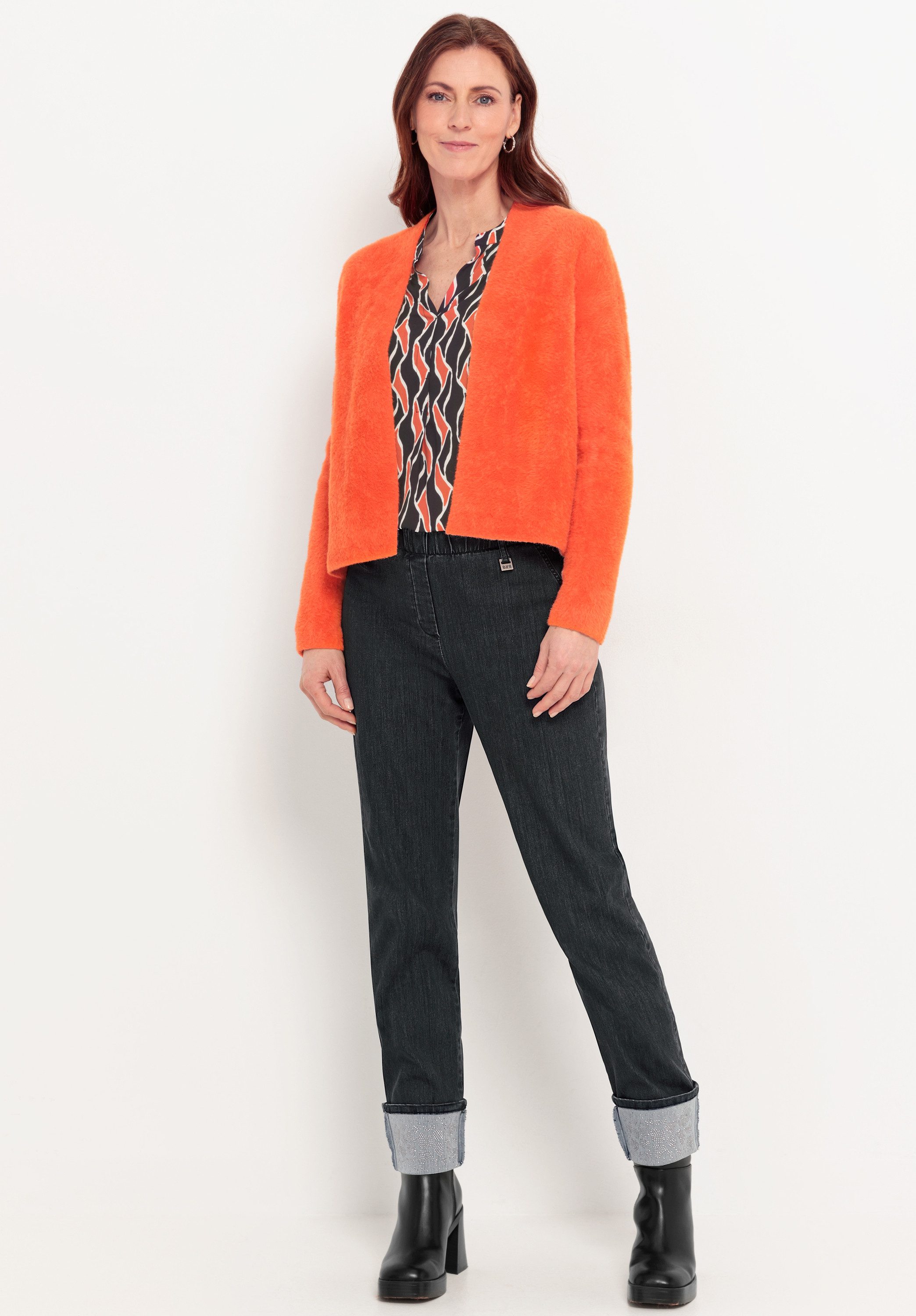 bianca Druckbluse ADINA mit grafischem Allover-Print in Trendfarben