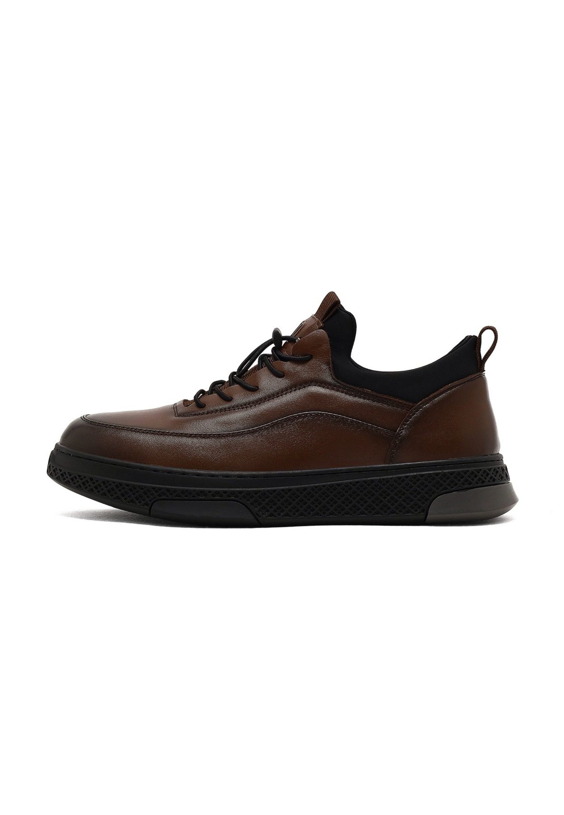 Derimod Sneaker aus Leder Sneaker Schnürsenkel, Lederfutter, Gummisohle