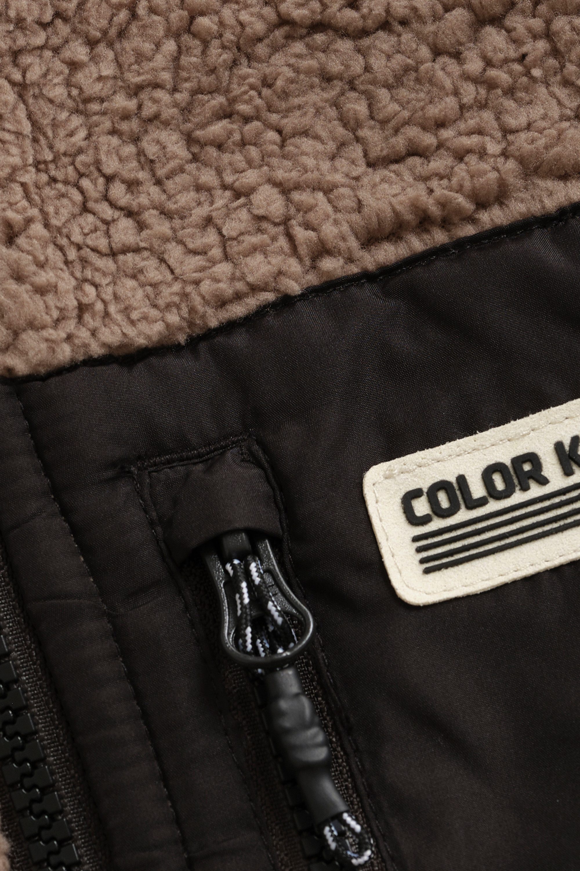 COLOR KIDS Plüschweste COFleece Vest Kuschelige Teddy-Weste mit praktischen Taschen