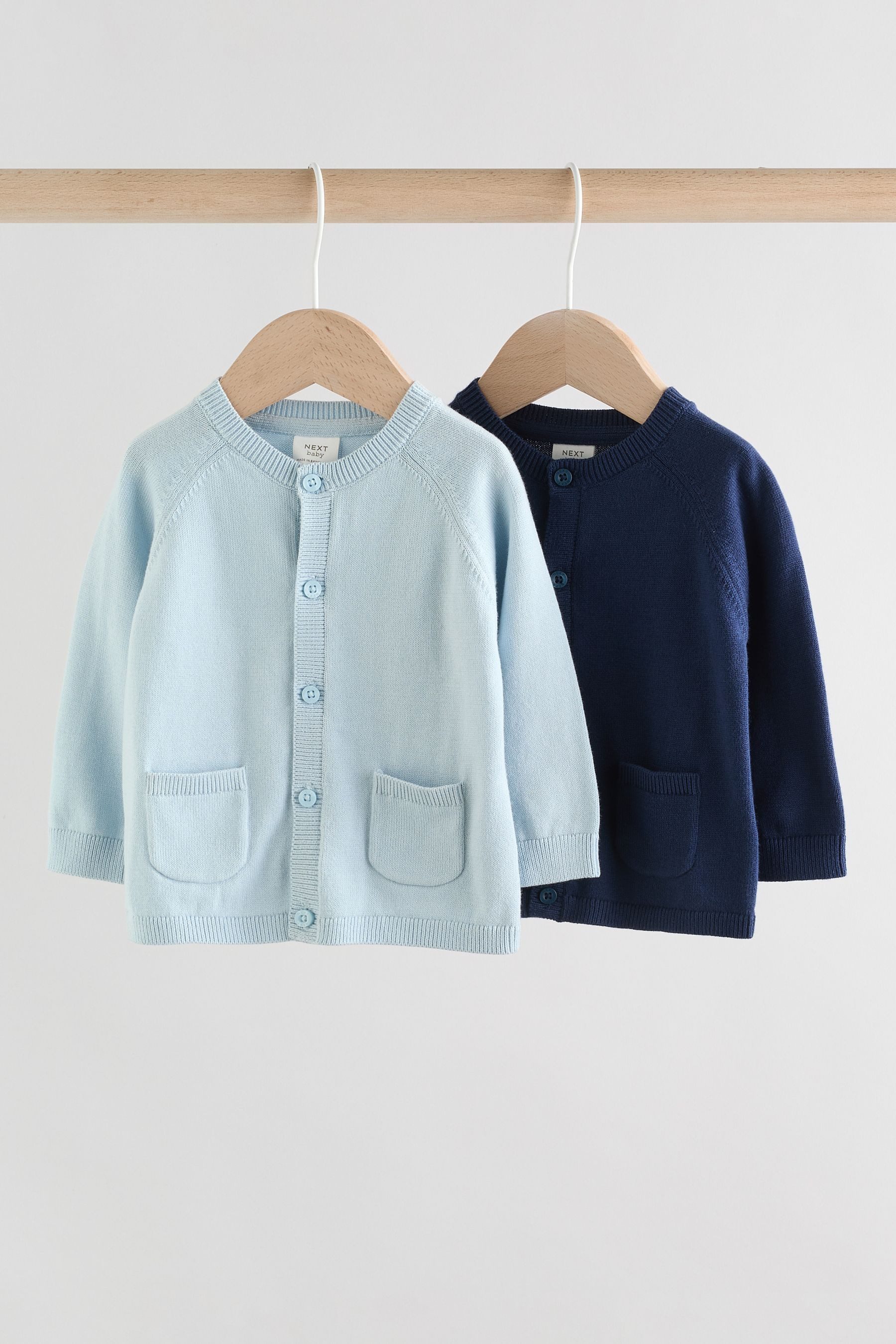 Next Strickjacke Babystrickjacken aus 100 % Baumwolle, 2er-Pack (2-tlg)