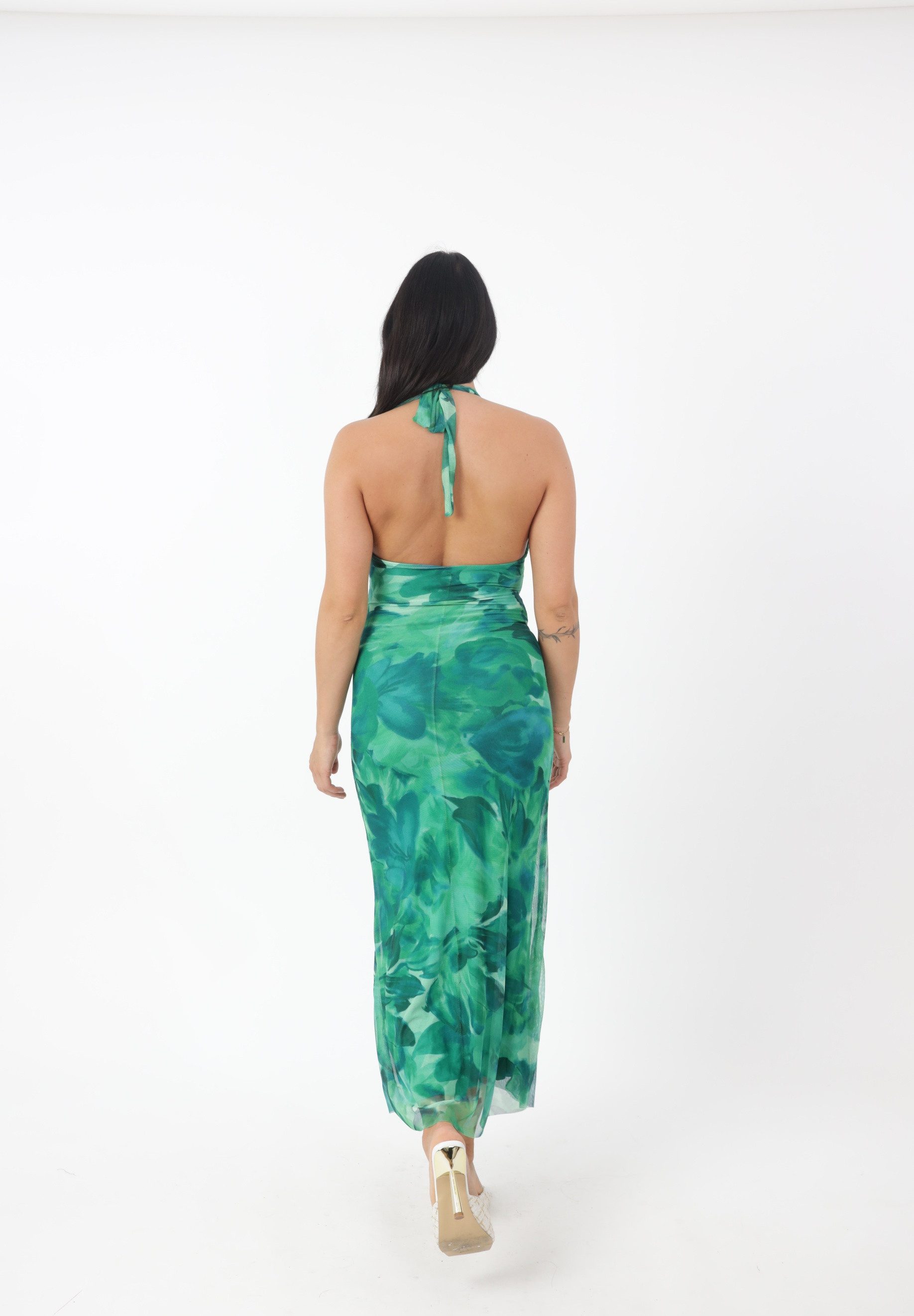 Elara Sommerkleid Damen Maxikleid mit Batikmuster – Neckholderkleid mit Rückenausschnitt mit Muster