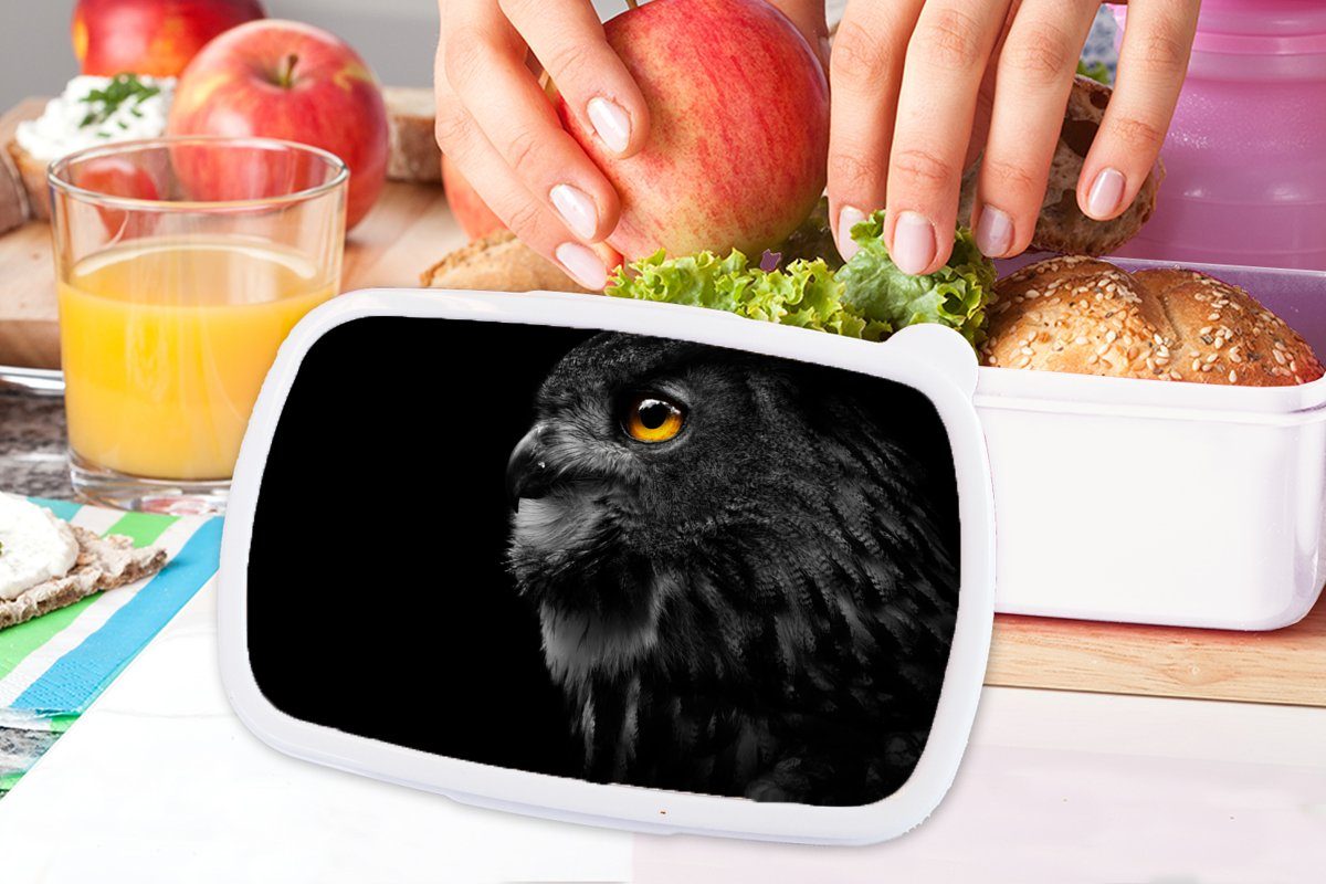 MuchoWow Lunchbox Eule - Jungs Brotbox - Mädchen Erwachsene, und für Porträt, weiß Schwarz für Kunststoff, (2-tlg), Vogel - Kinder Brotdose, und