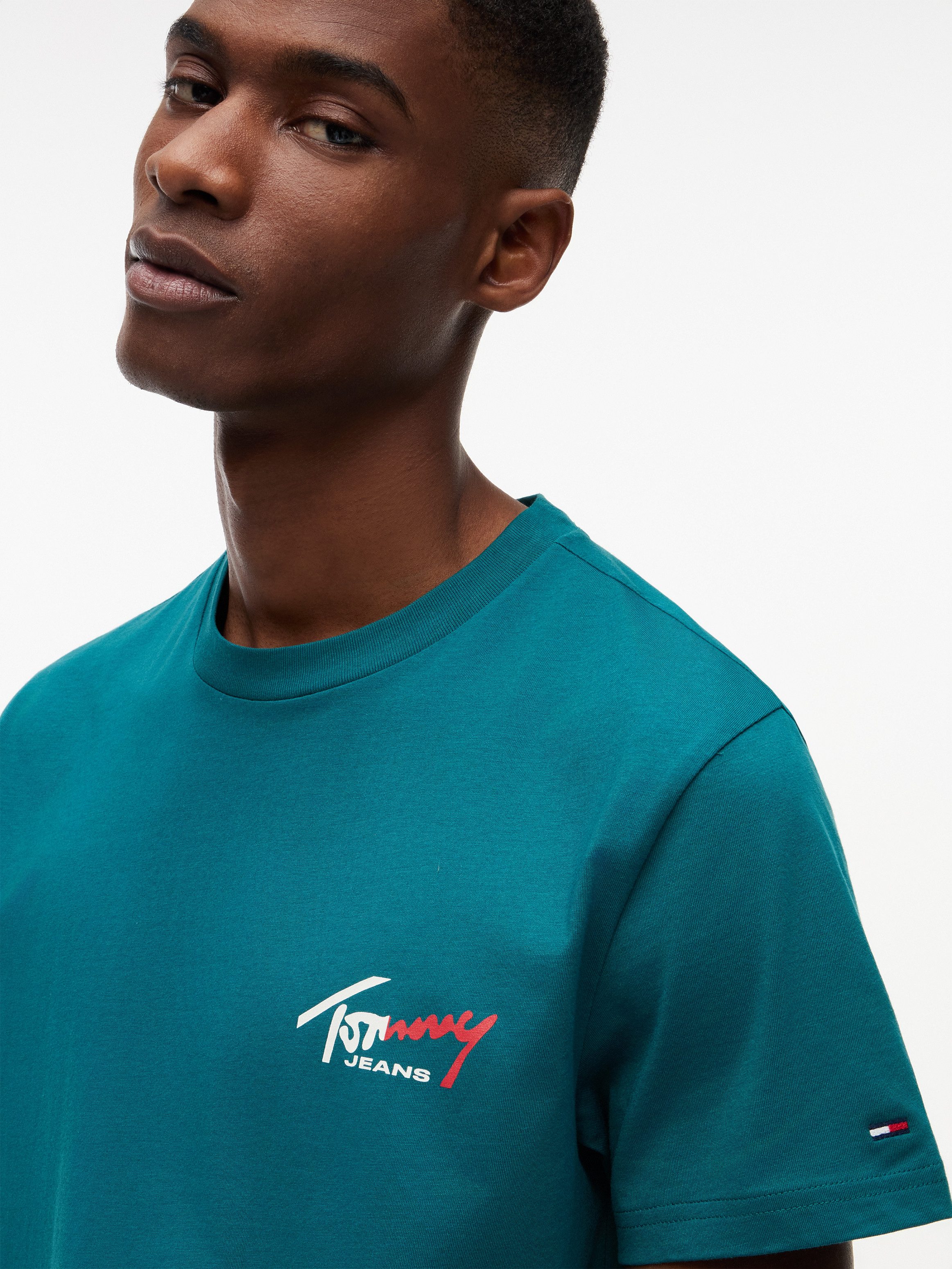 Tommy Jeans T-Shirt TJM SLIM FIT SIGN CHEST mit Markenprint