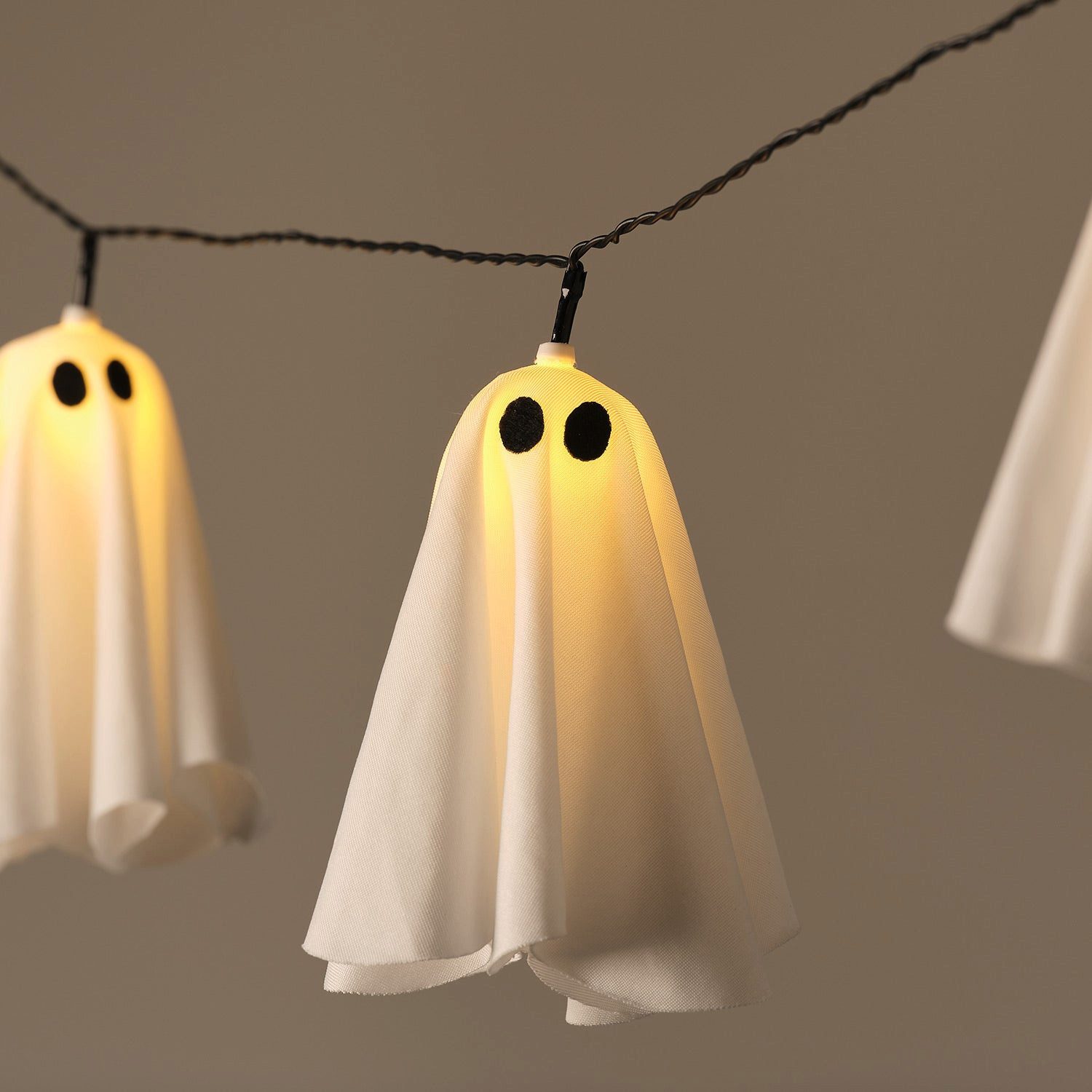 Lights4fun LED-Lichterkette 10er LED-Geister-Lichterkette mit Timer für den Außenbereich – Bild 2 von 4