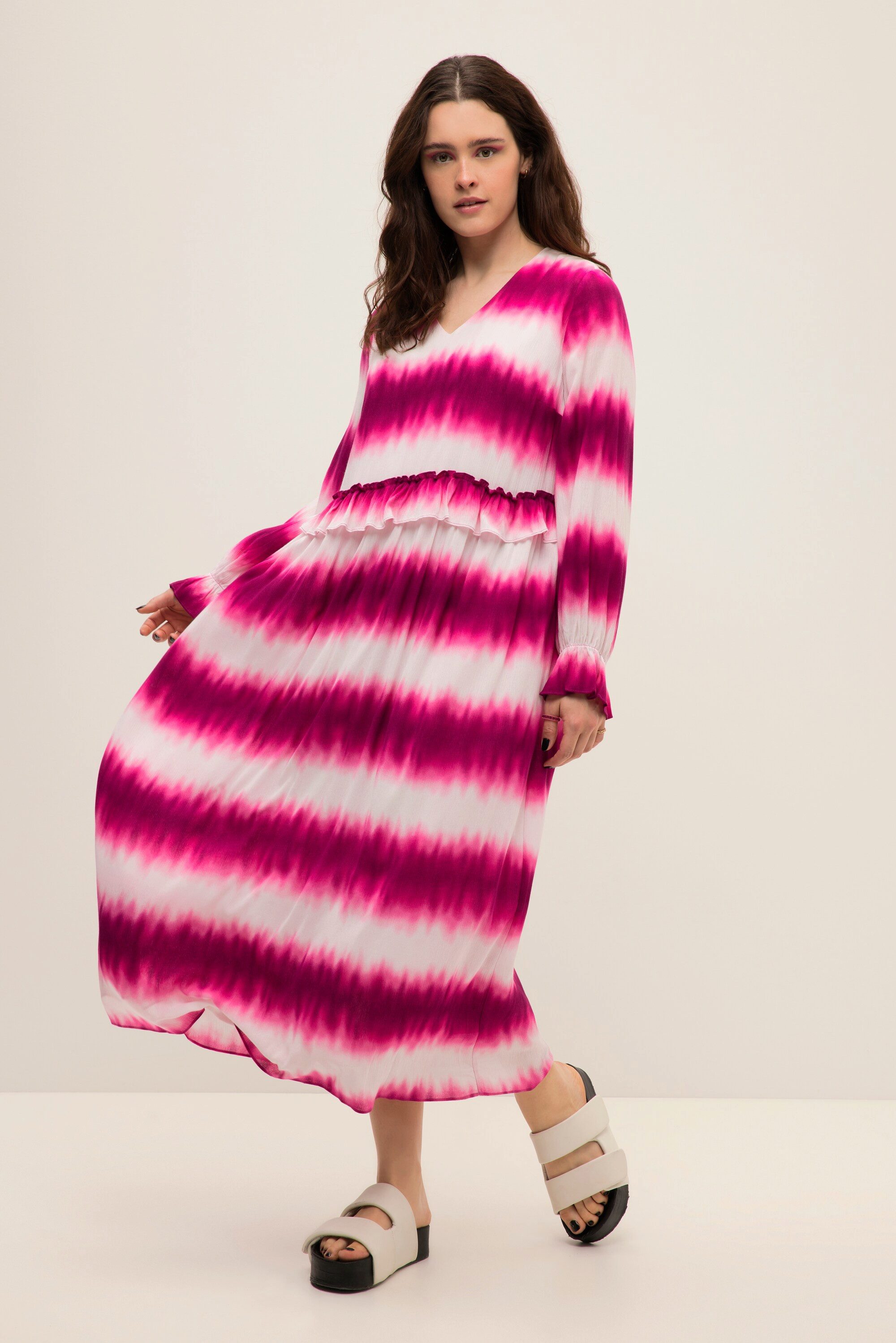 Maxikleid Maxikleid A-Line V-Ausschnitt Rüsche 3/4-Ärmel