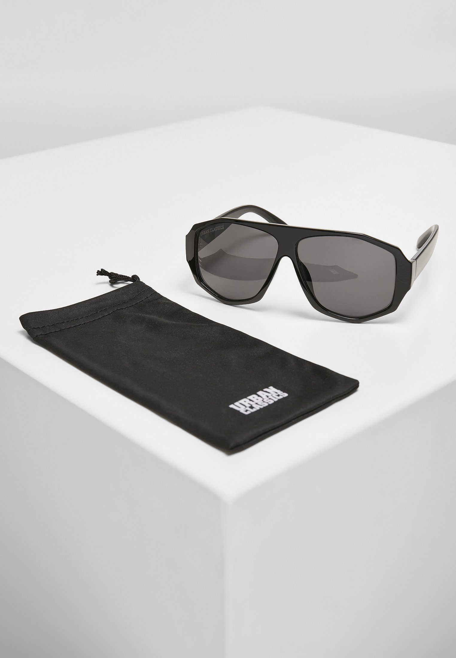 Accessoires URBAN black/black UC CLASSICS 101 Sonnenbrille Sunglasses