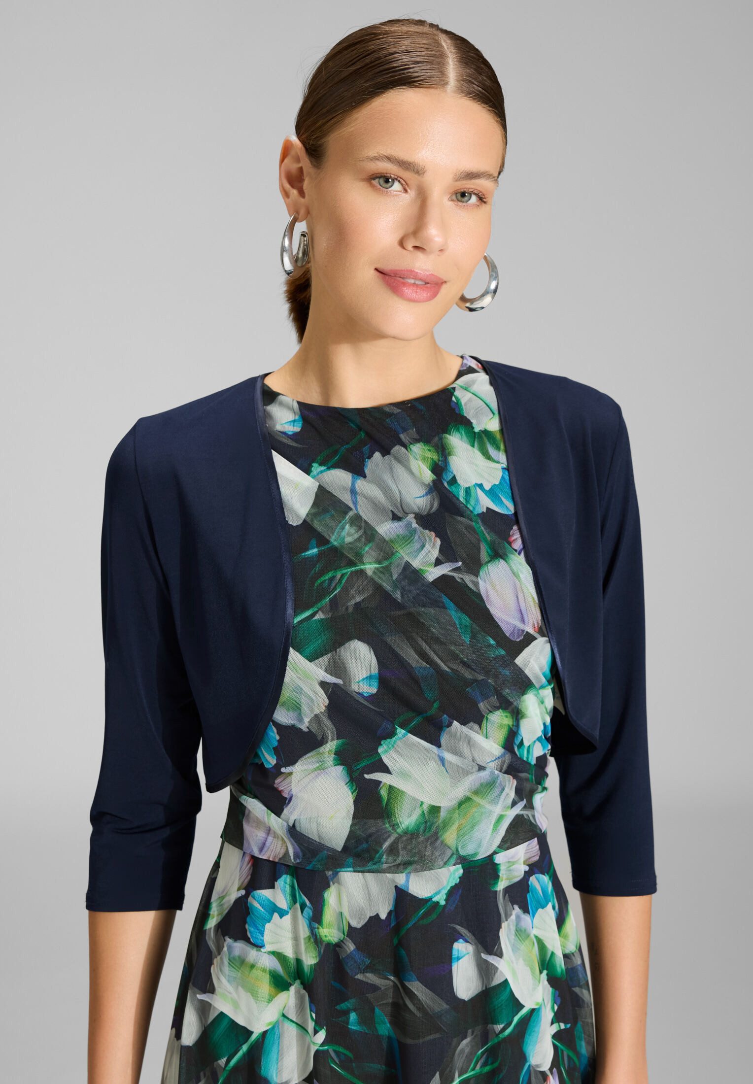 SWING Bolerojacke - Bolero aus Jersey mit Dreiviertelärmeln Figurbetonter Schnitt