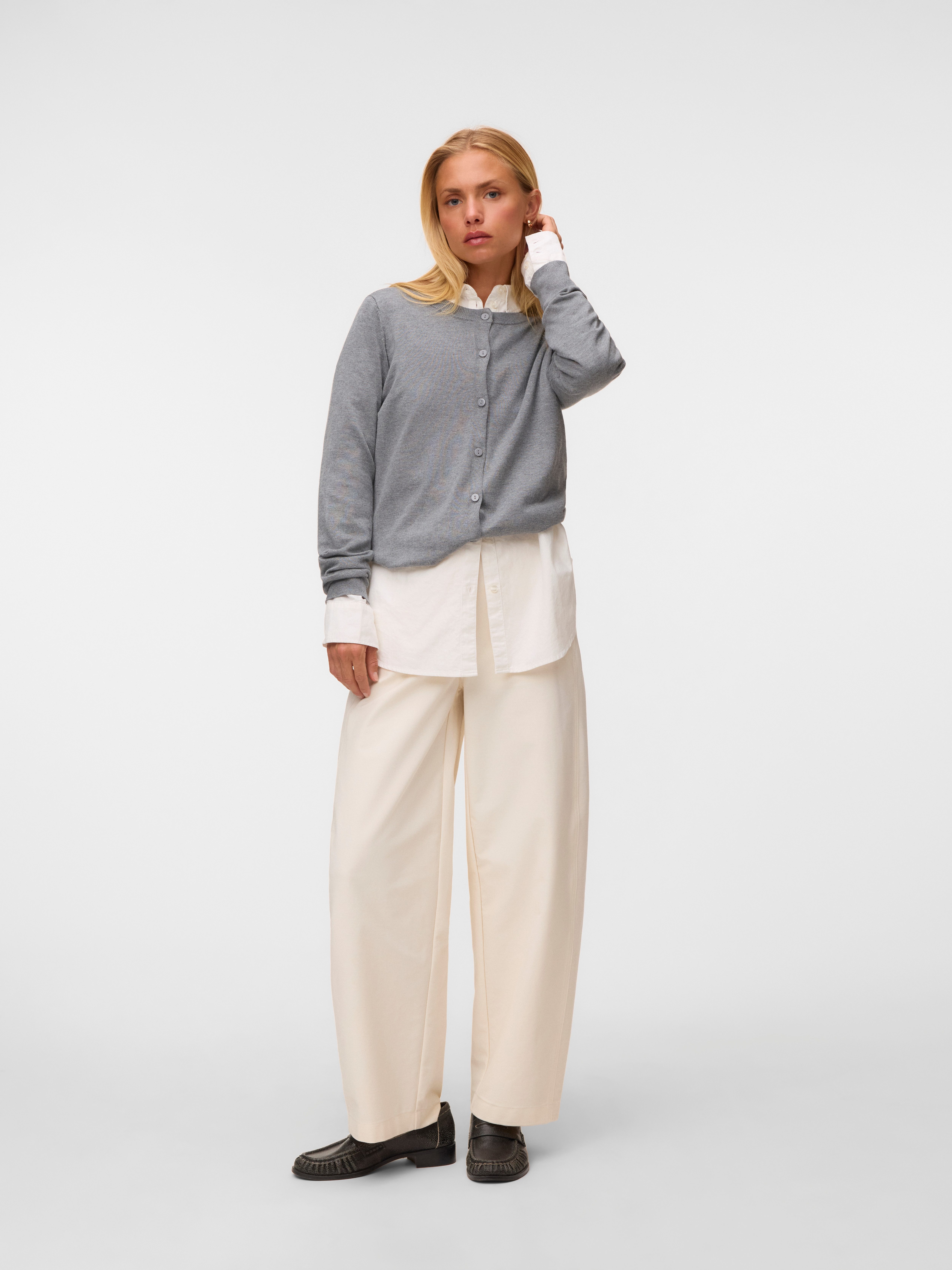 Vero Moda Strickjacke VMSILJE LS O-NECK CARDIGAN NOOS Viskosemischung, regular fit – Bild 4 von 5