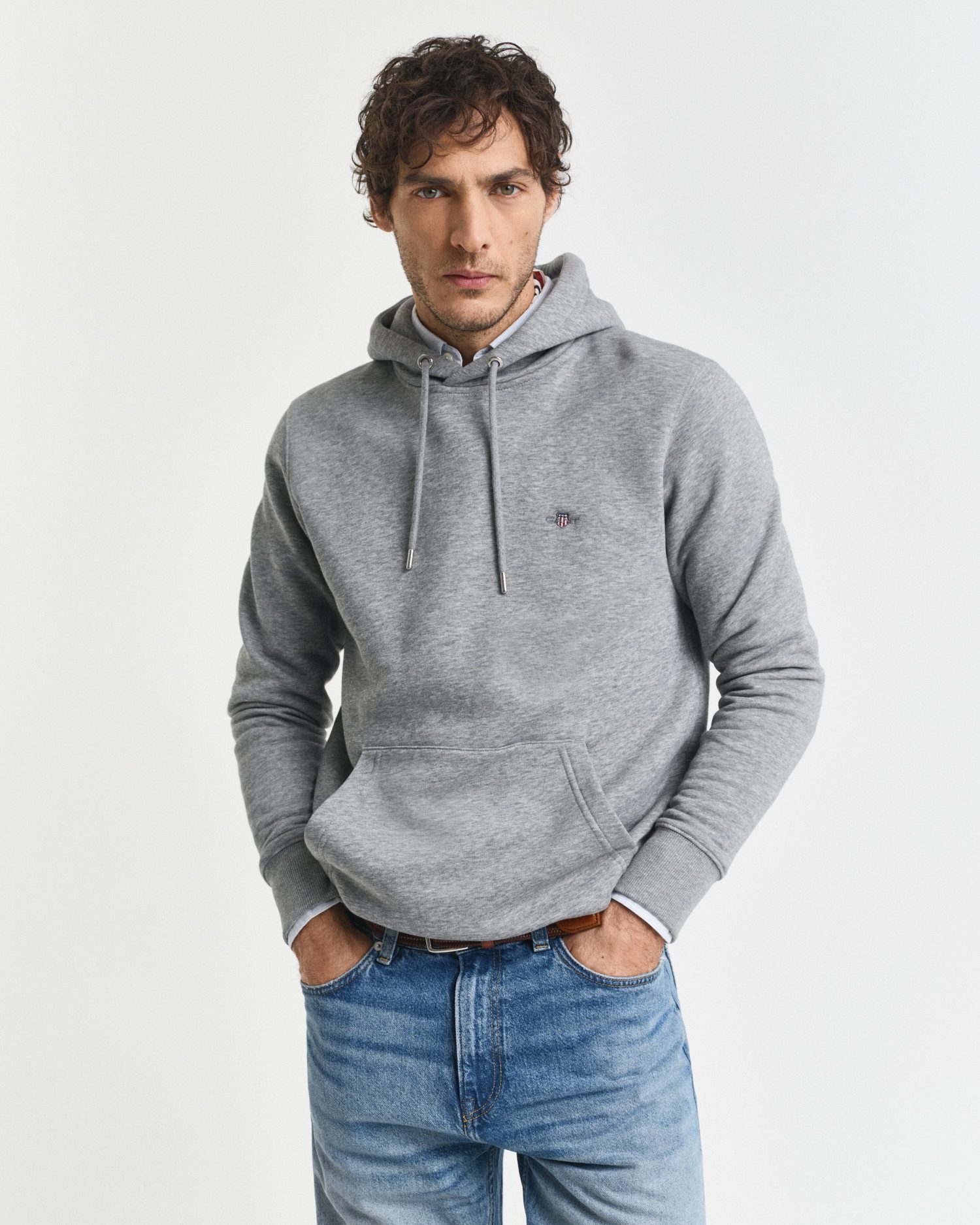 Gant Hoodie REG SHIELD HOODIE mit Logostickerei auf der Brust günstig online kaufen