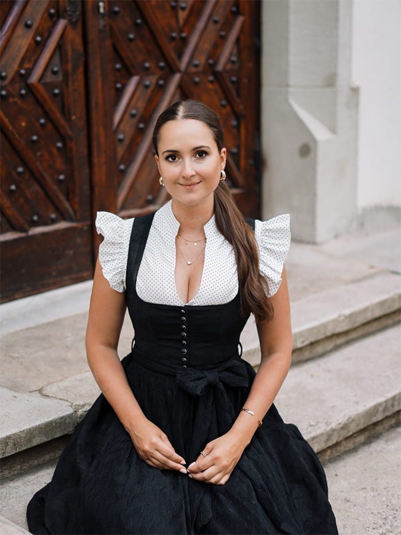Goldschmidt Trachten Dirndlbluse Dirndlbluse Bella Flügelarm Pünktchen weiß