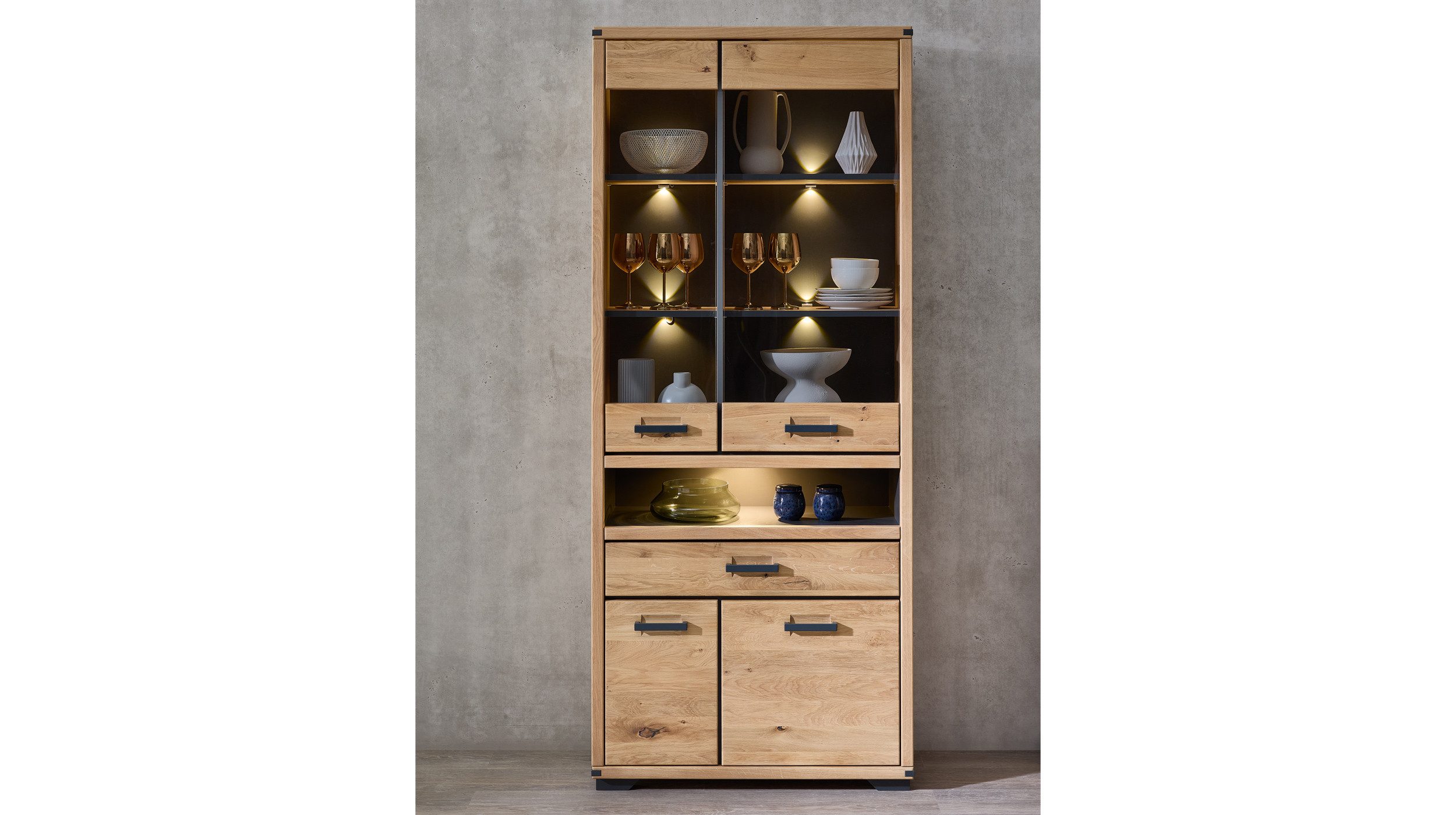 Massivart® Vitrine CATANIA Vitrinenschrank mit Glastür / Massivholz Wildeiche geölt 1 Holztür / 2 Schubladen / LED-Beleuchtung / Soft-Close