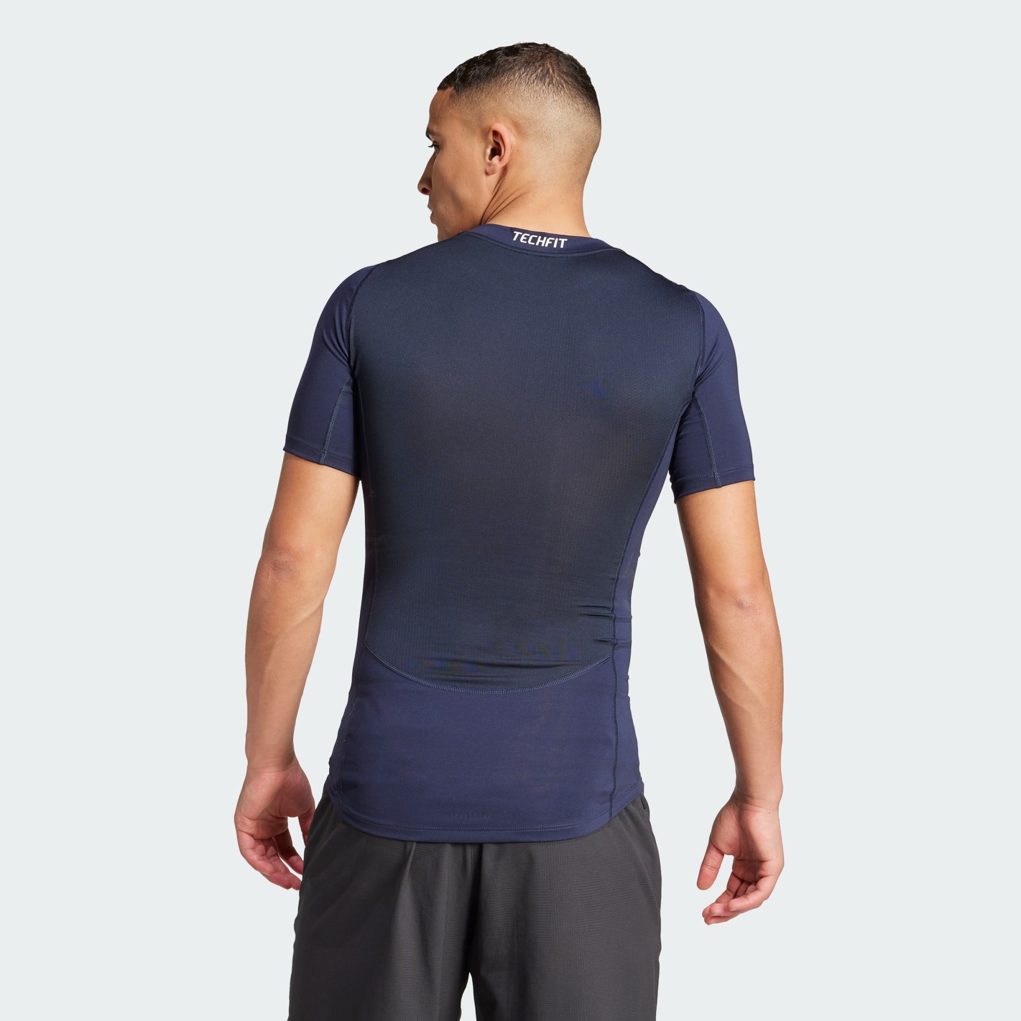 adidas Performance Trainingsshirt TECHFIT COMPRESSION TRAINING T-SHIRT (1-t günstig online kaufen