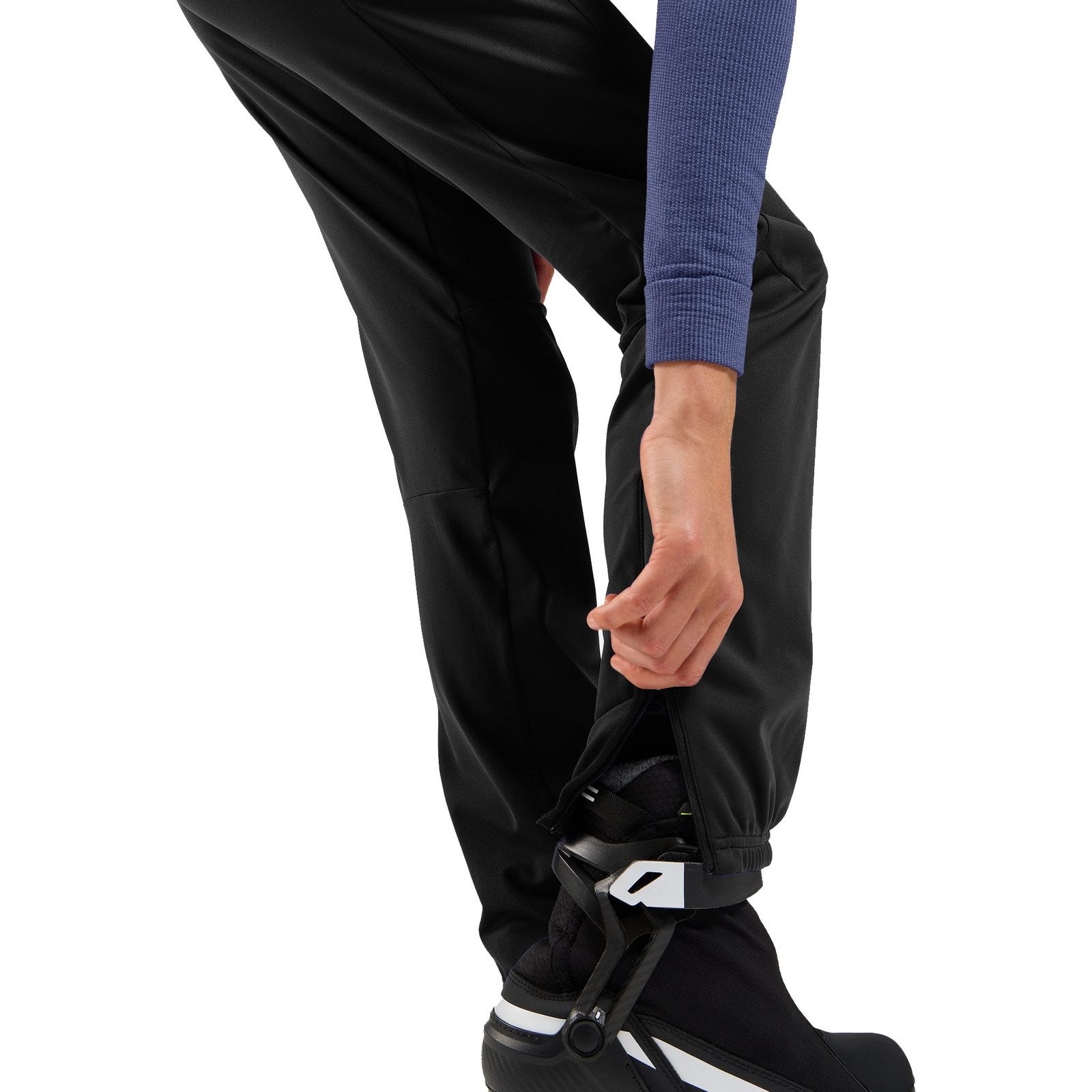 Odlo Softshellhose Essentials Warm mit Stretch-Einsätzen an den Beinrückseiten