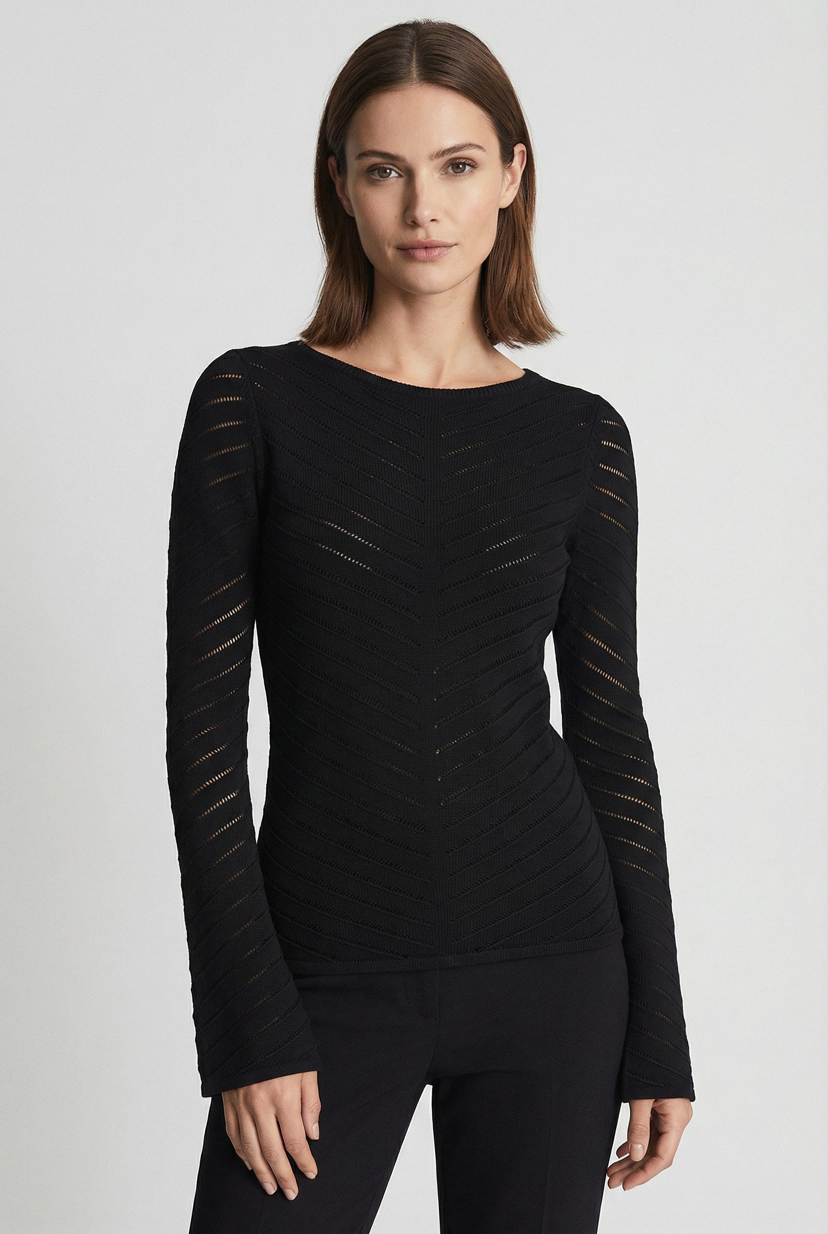 BOSS ORANGE Strickpullover Falonina Premium Damenmode mit feinem Lochstrickmuster in Zick-Zack Struktur