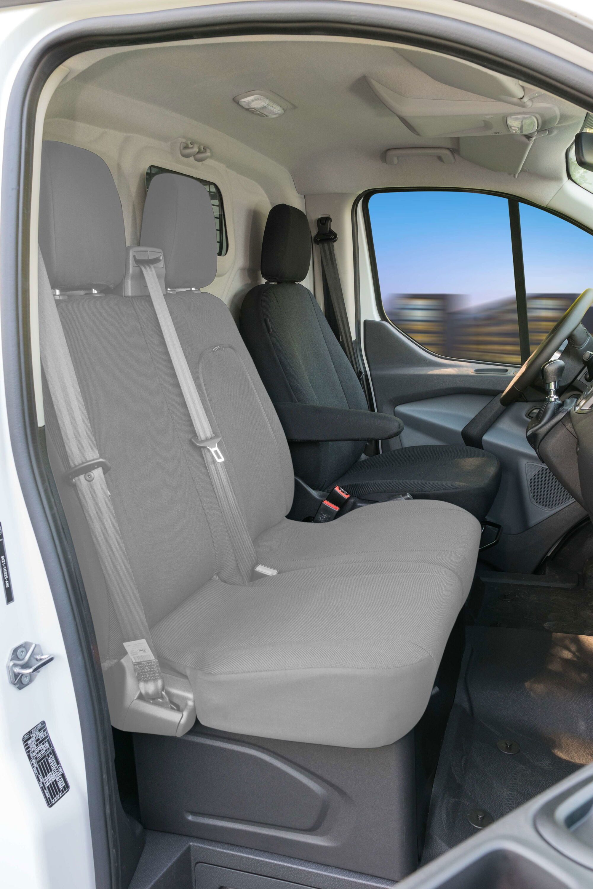 WALSER Autositzbezug Transporter Ford Transit Passf, 1 Einzelsitzbezug vorne mit Ausnehmung Armlehne rechts, 1 Kopfstützenbezug, 4-tlg.