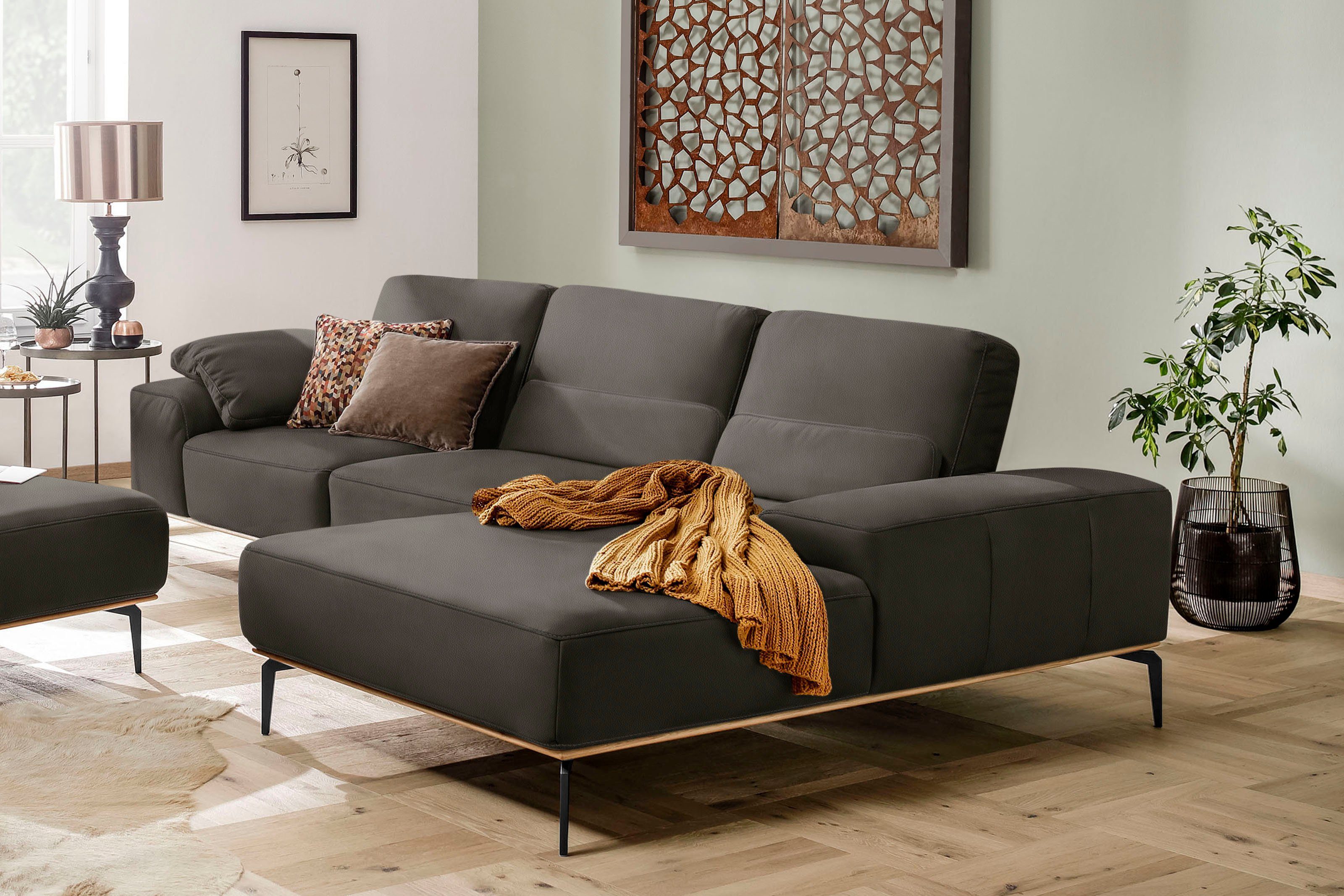 W.SCHILLIG Ecksofa run, mit Holzsockel, Füße in Schwarz pulverbeschichtet, Breite 319 cm