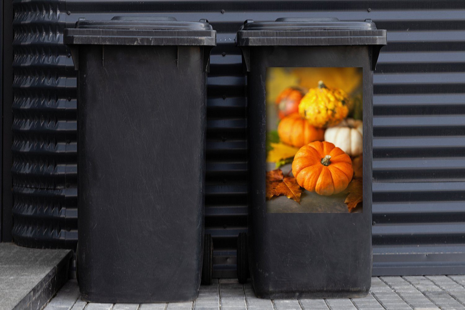 MuchoWow Wandsticker Kürbis - St), Herbst Container, Mülleimer-aufkleber, Mülltonne, (1 Sticker, - Abfalbehälter Laub
