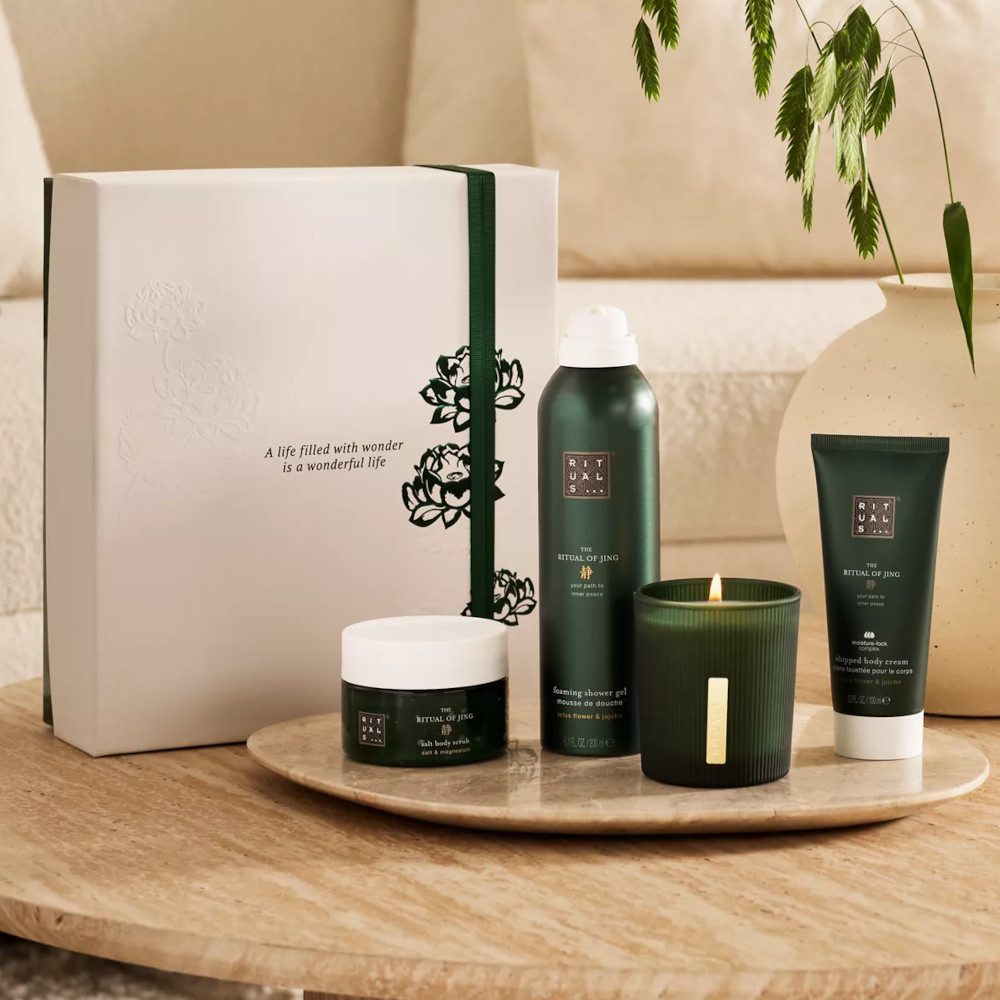 Rituals Pflege-Geschenkset Rituals Jing Geschenkset M – 4-teilig mit Pflege & Kerze, 4-tlg., Beruhigendes Jing Set mit Lotus & Jujube – für erholsame Momente