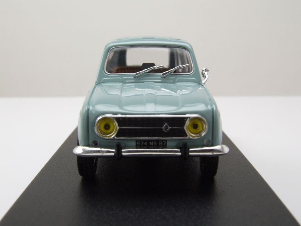 Renault R8 Gordini Modellauto – Hellblau/weiß, Maßstab 1:24 Von Welly | Mit öffnender Haube & Türen