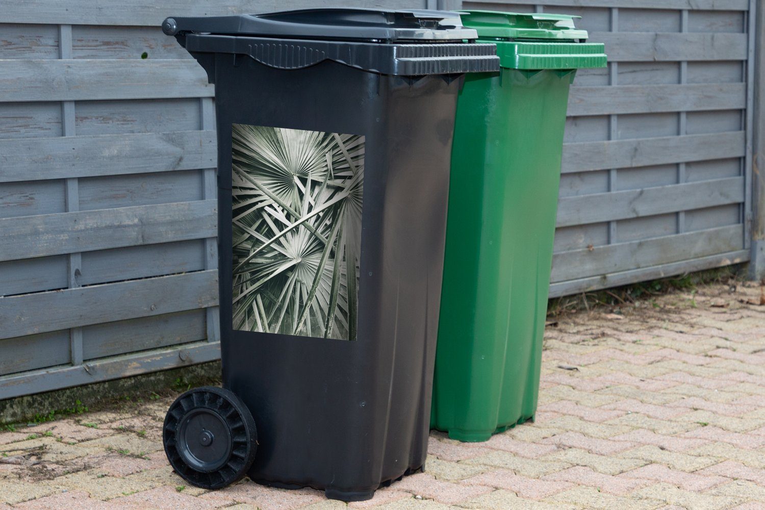 MuchoWow Container, St), Abfalbehälter Wandsticker (1 Mülleimer-aufkleber, Mülltonne, Grün Tropisch Palmenblatt - Sticker, -