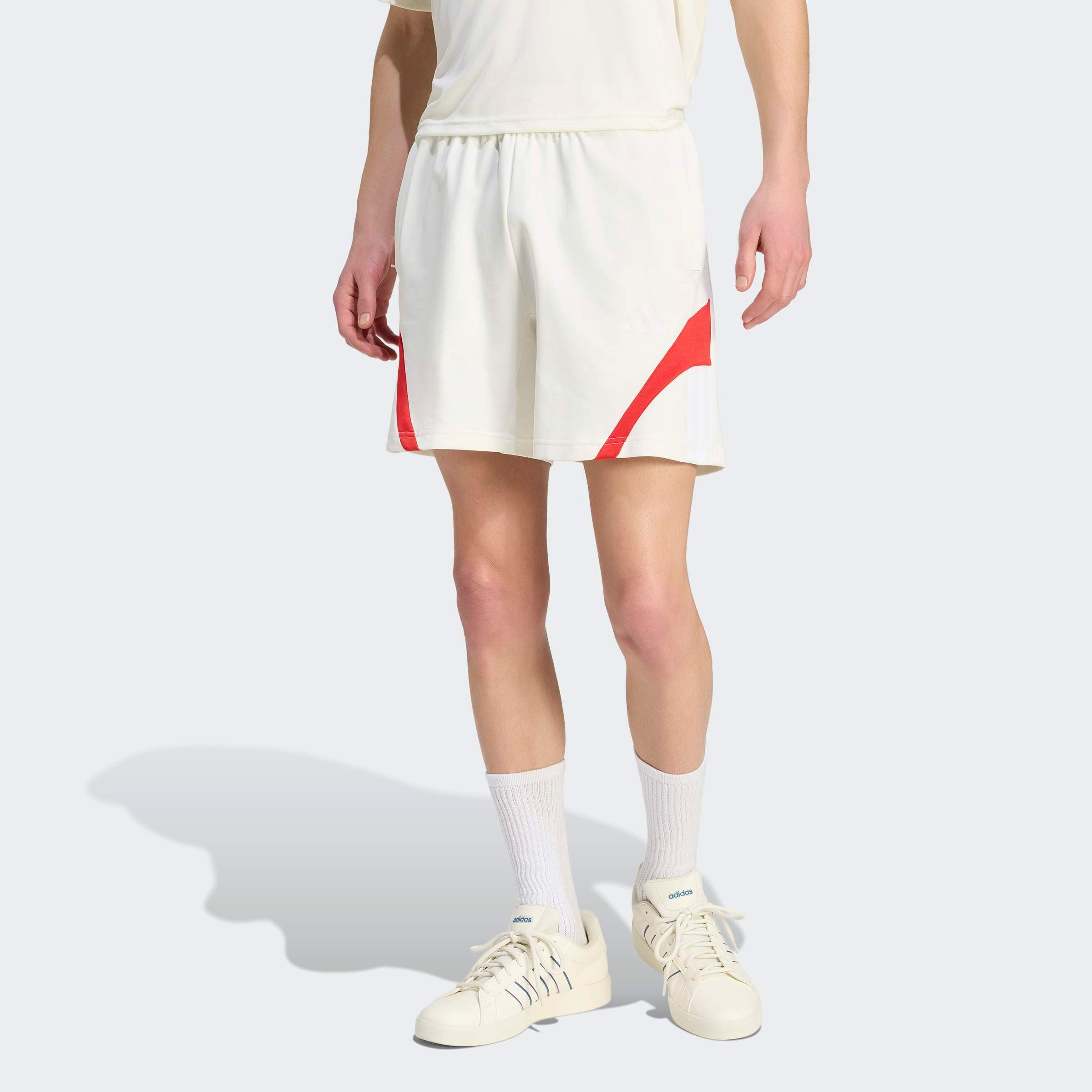 adidas Sportswear Shorts M TIRO NP SHO sportlicher Stil, aus Baumwolle, mit Kordelverschluss, normale Weite