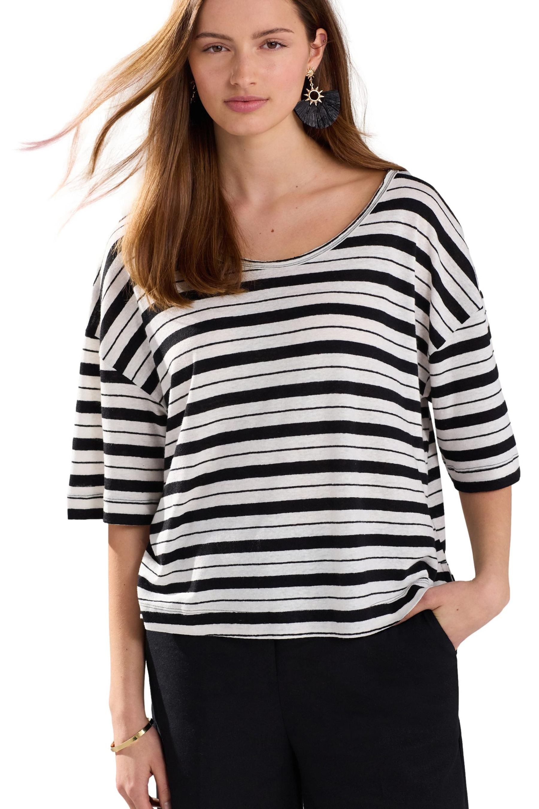 Next T-Shirt Weiches T-Shirt mit U-Ausschnitt, Leinen-Modalmix (1-tlg) günstig online kaufen