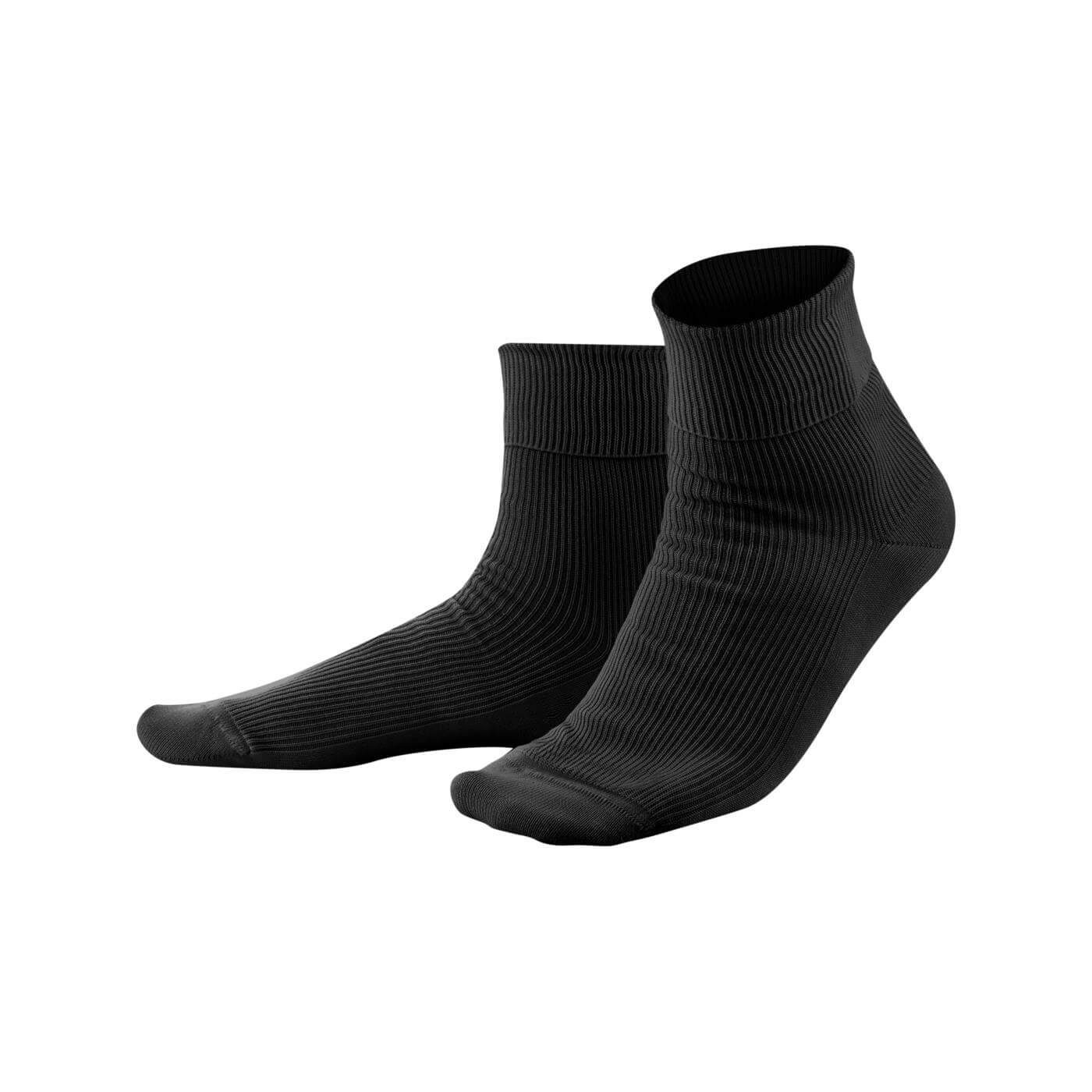 LIVING CRAFTS Socken Oberseite und Schaft aus besonders elastischem Rippstrick Black
