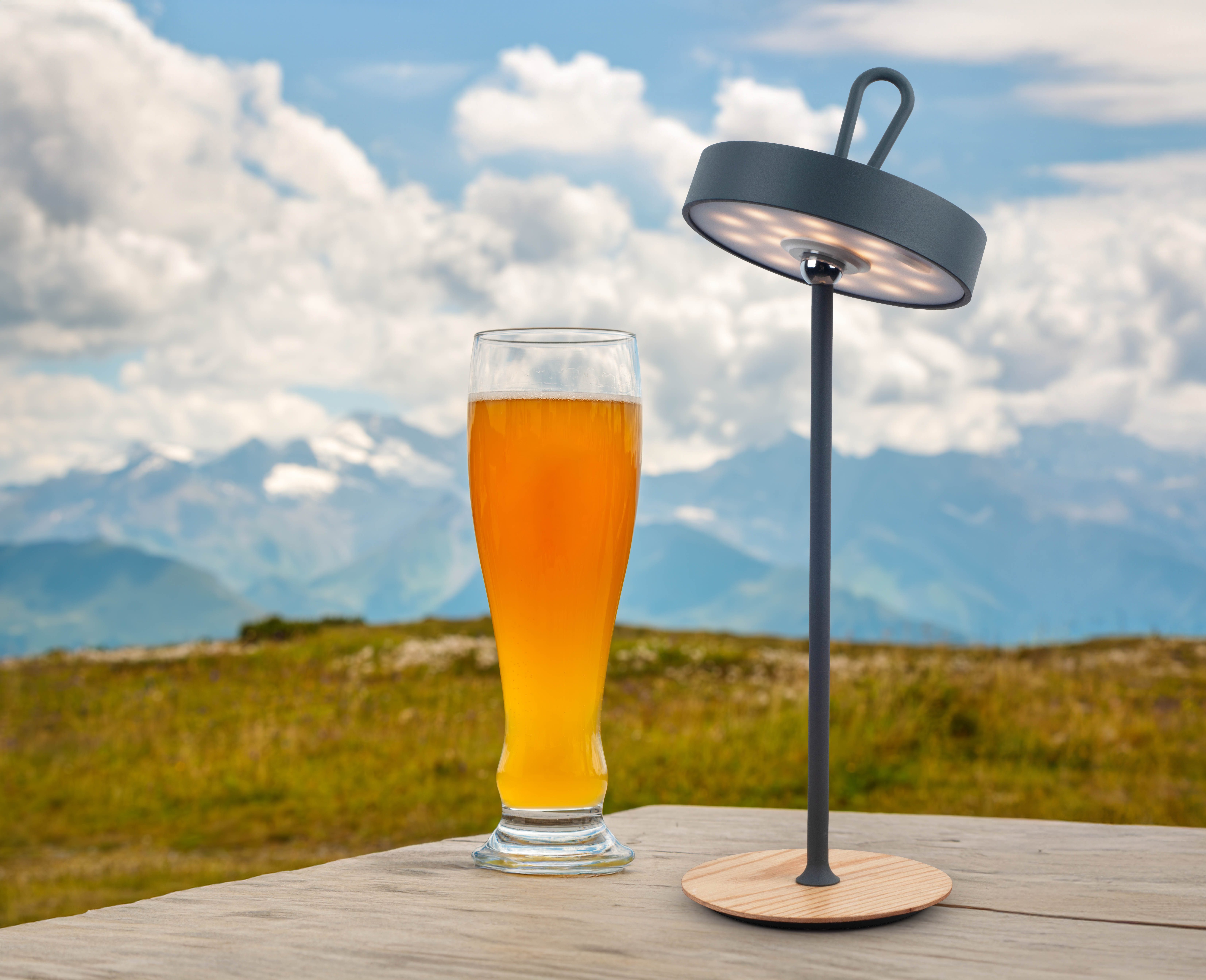 my home LED Tischleuchte Charmont mit Holzfuß, abnehmbares Kopfteil als Hängeleuchte verwendbar, Dimmfunktion, LED fest integriert, Warmweiß, aufladbar, inkl Akku + USB Kabel, Kopfteil magnetisch, abnehmbar, Holz