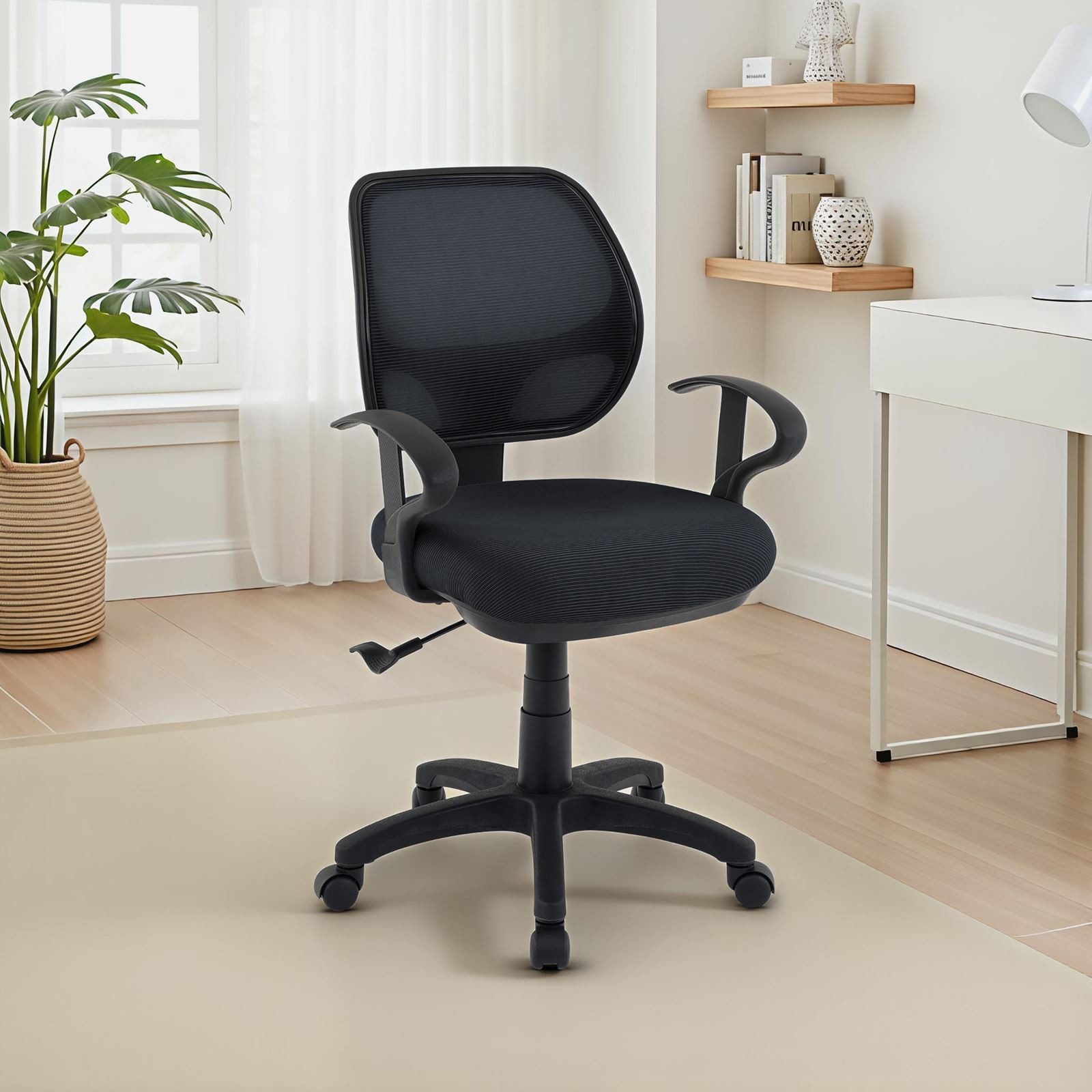 IDIMEX Drehstuhl COOL-1, Bürostuhl Kinder höhenverstellbar mit Wippfunktion Netzbezug Schwarz