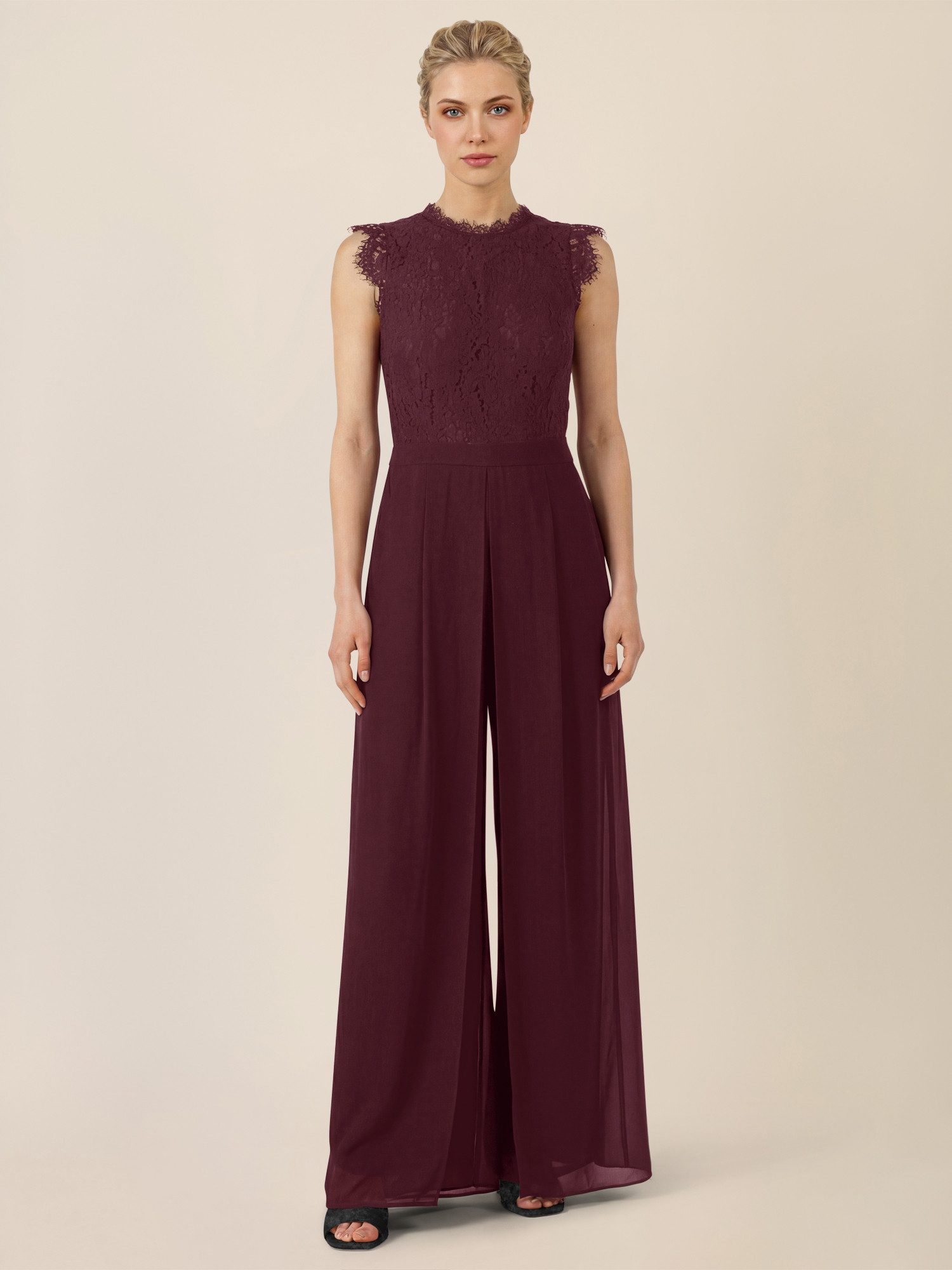 Apart Jumpsuit mit Spitzentop und weitem Bein günstig online kaufen