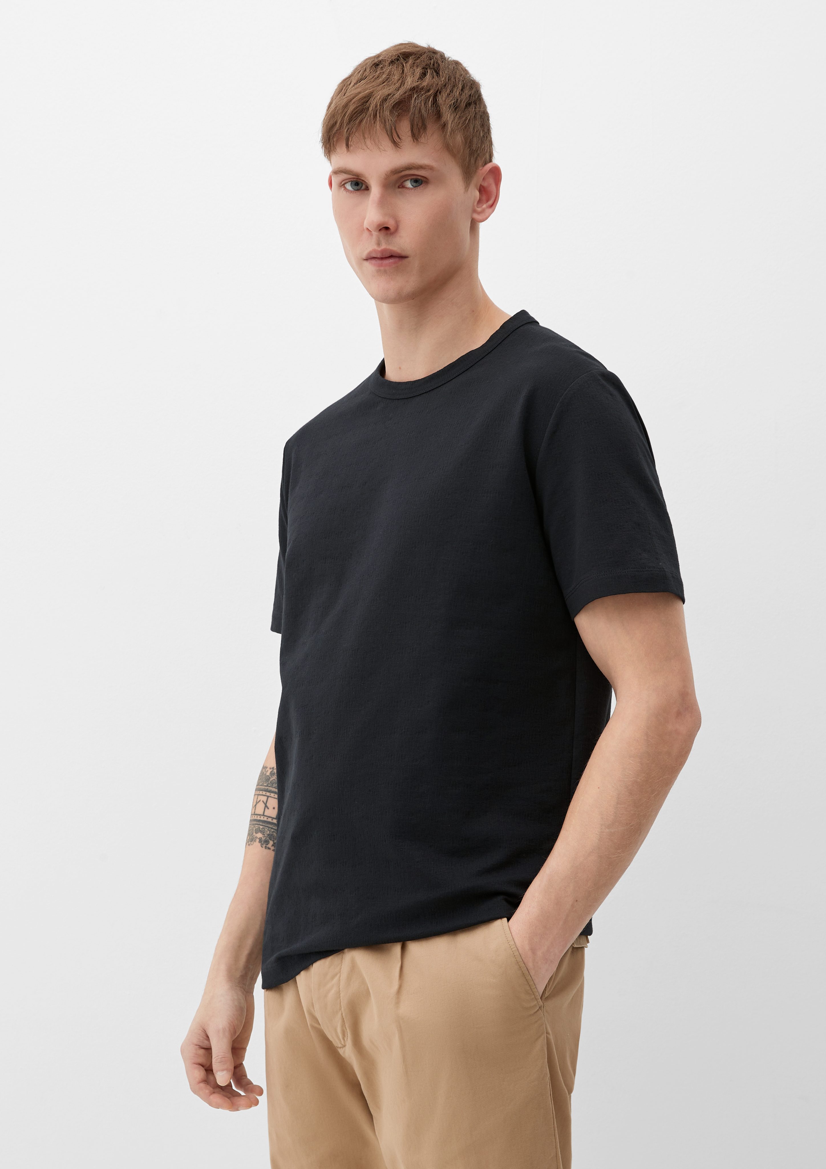 s.Oliver Kurzarmshirt T-Shirt aus Seersucker Blende schwarz
