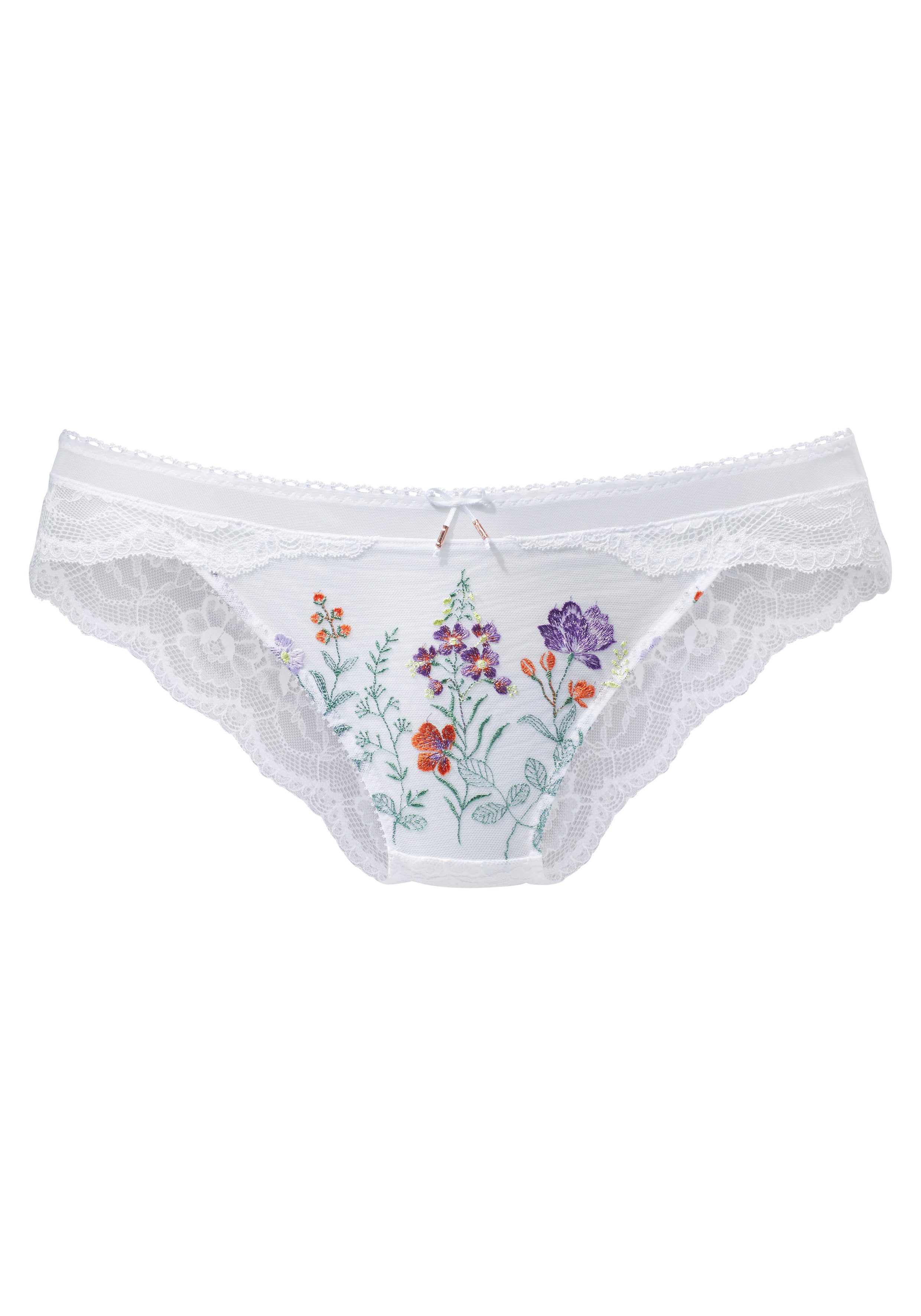 LASCANA Slip Maria Edle Stickerei-Spitze mit Blumen, als Dessous-Set kombinierbar. € 24,99