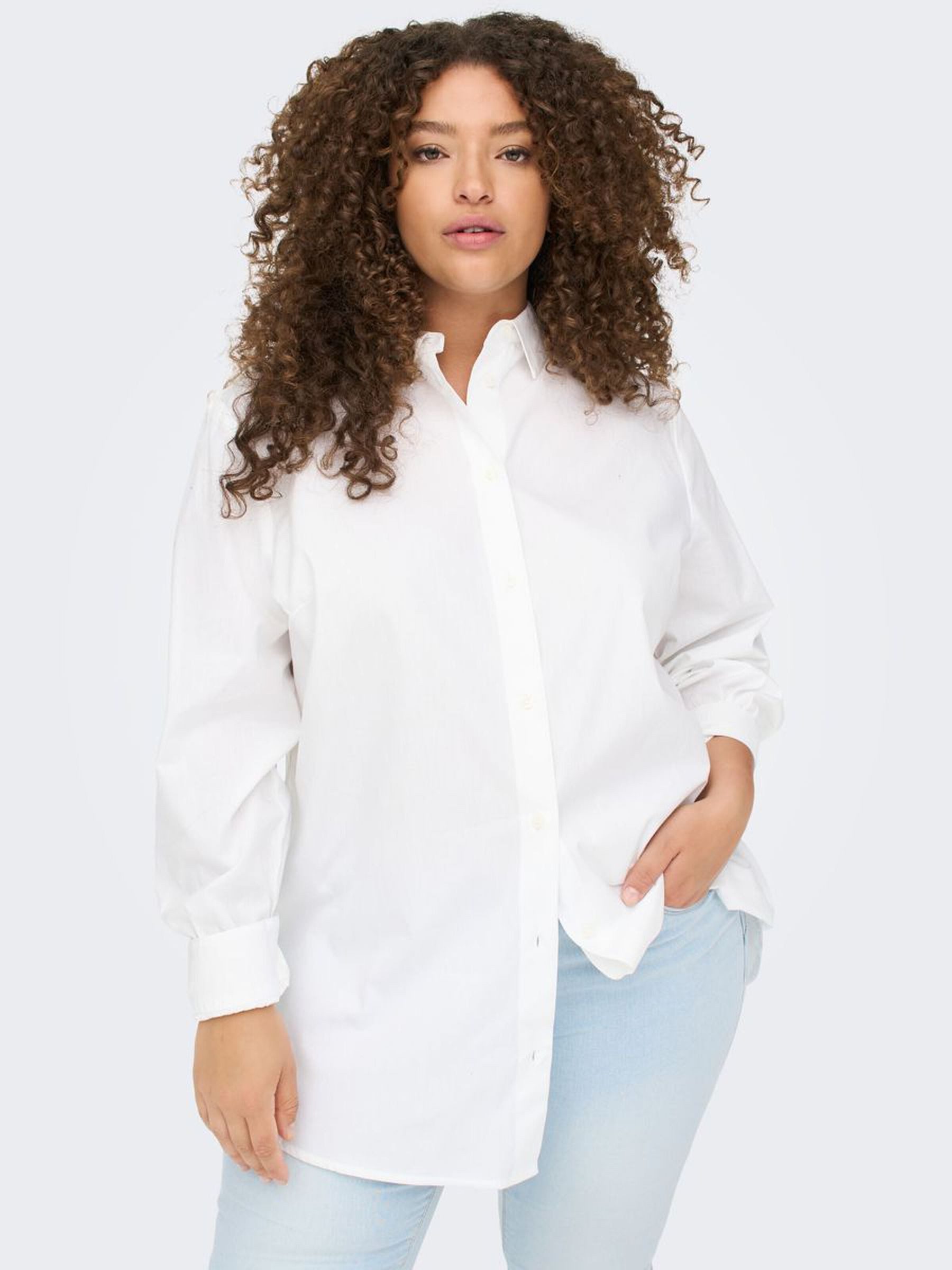 ONLY CARMAKOMA Blusenshirt Langes Design Plus Size Übergrößen CARNORA für Damen (1-tlg) Baumwolle Normal Fit Kentkragen Langarm Einfarbig wärmend