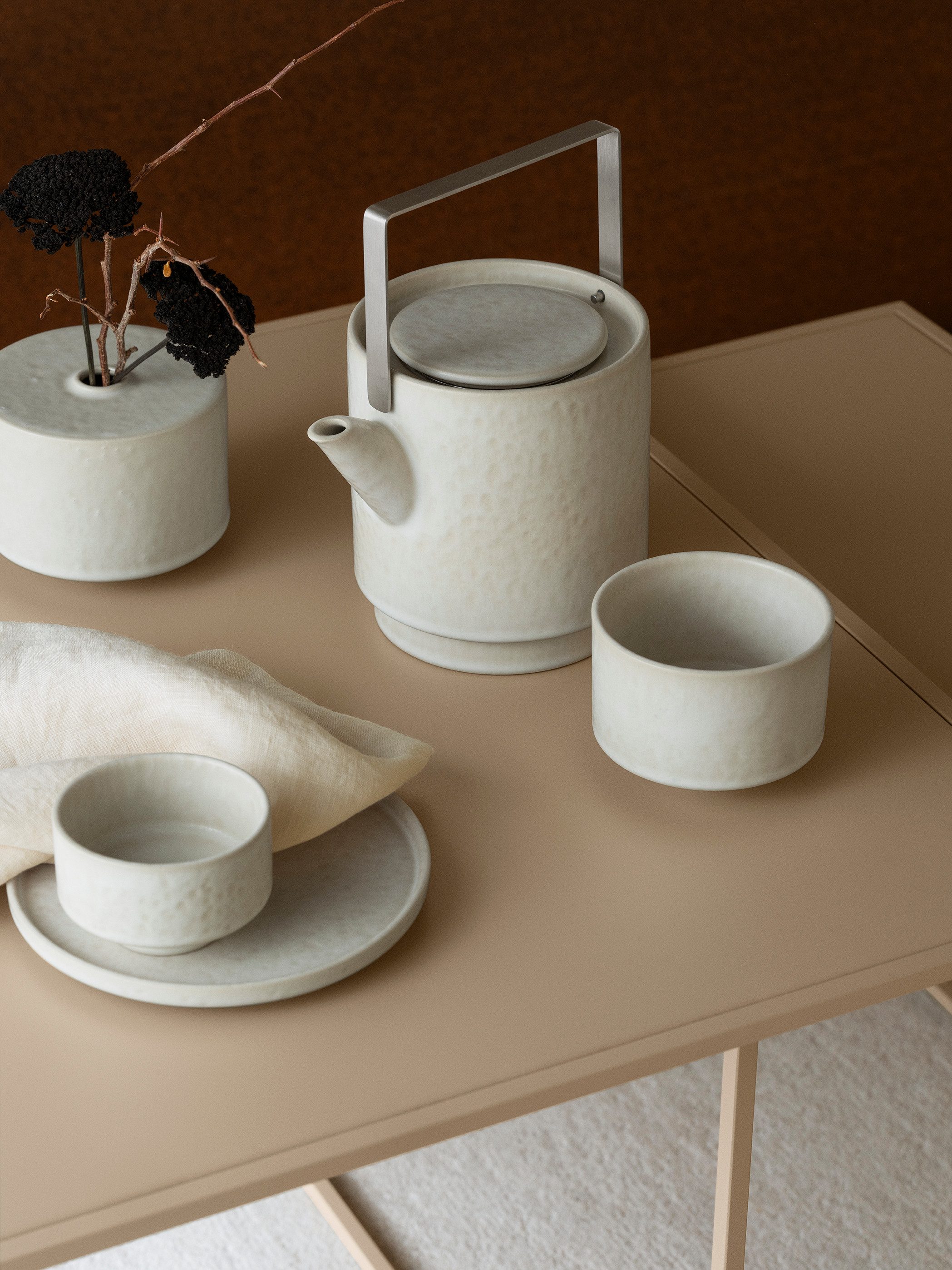 blomus Teller -MAKOTO- Beilagenteller, Dessertteller, Speiseteller: Modernes Design, (1 St), Zeitloser Beilagenteller, Matte Glasur, Unikat, Schwebend